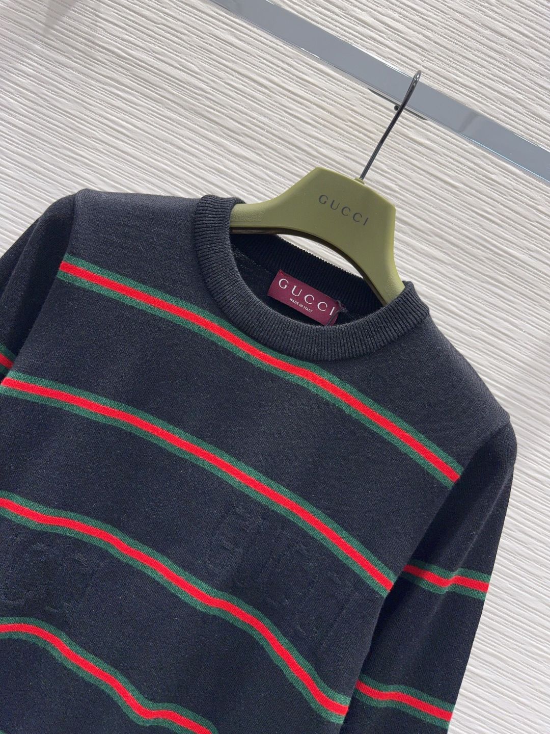 🛍️Gucc*👑2025FW新品 经典毛衣 100%羊毛 质感细腻软糯。经典减龄单品！版型不挑人上身巨显