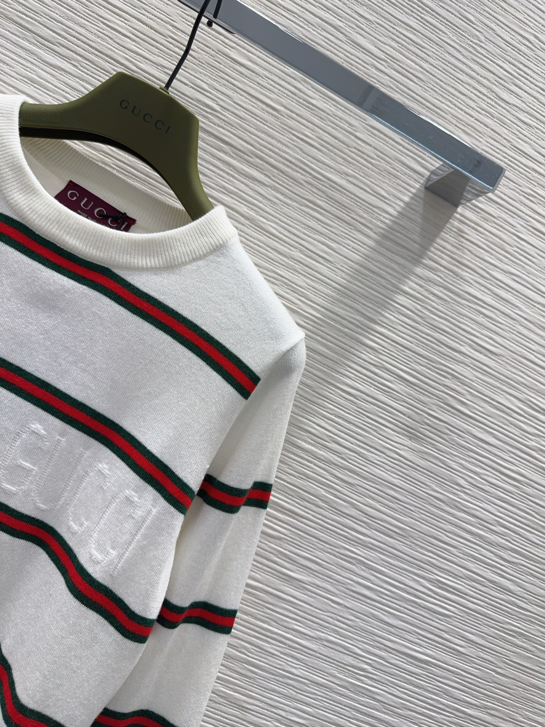 🛍️Gucc*👑2025FW新品 经典毛衣 100%羊毛 质感细腻软糯。经典减龄单品！版型不挑人上身巨显