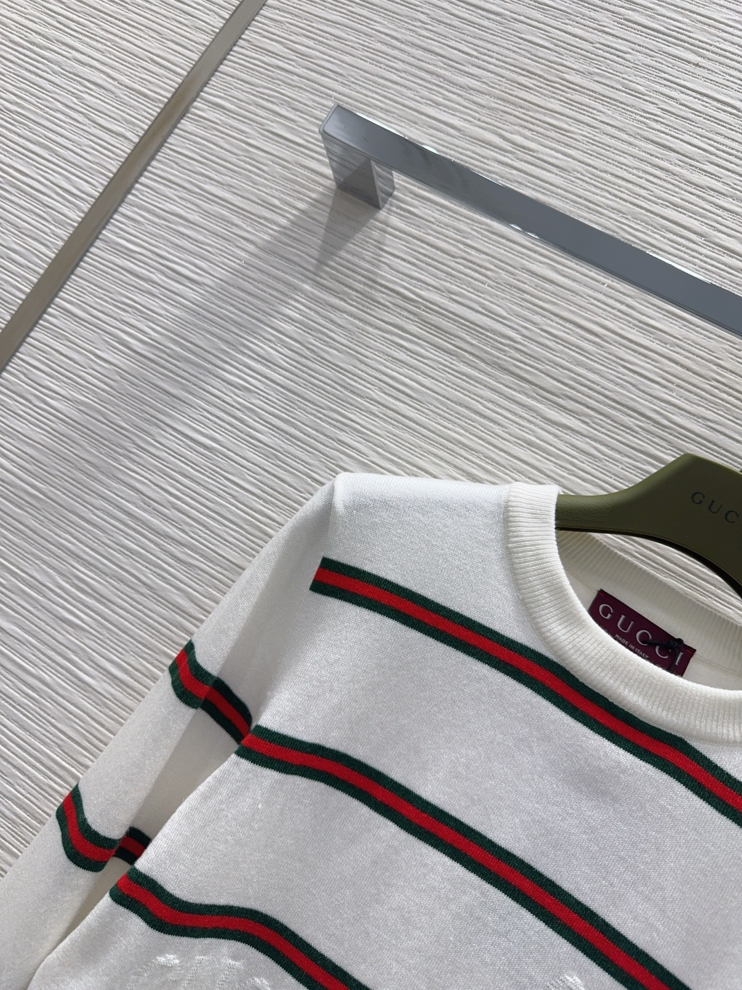 🛍️Gucc*👑2025FW新品 经典毛衣 100%羊毛 质感细腻软糯。经典减龄单品！版型不挑人上身巨显