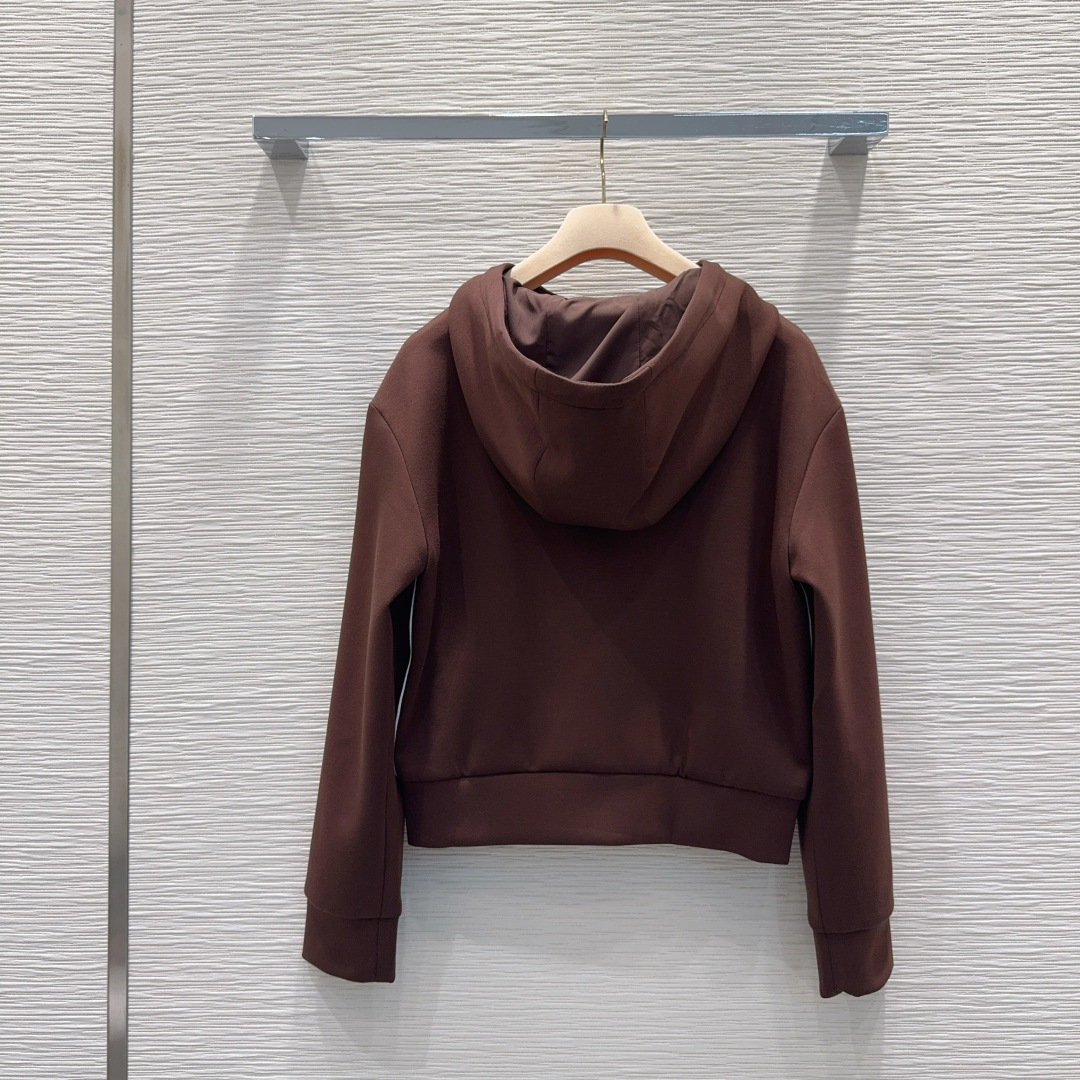 🛍️Miu Mi*👑2025FW套装 太空棉面料 舒适度极强 没有理由可以拒绝它。可A可飒的风格，日常通