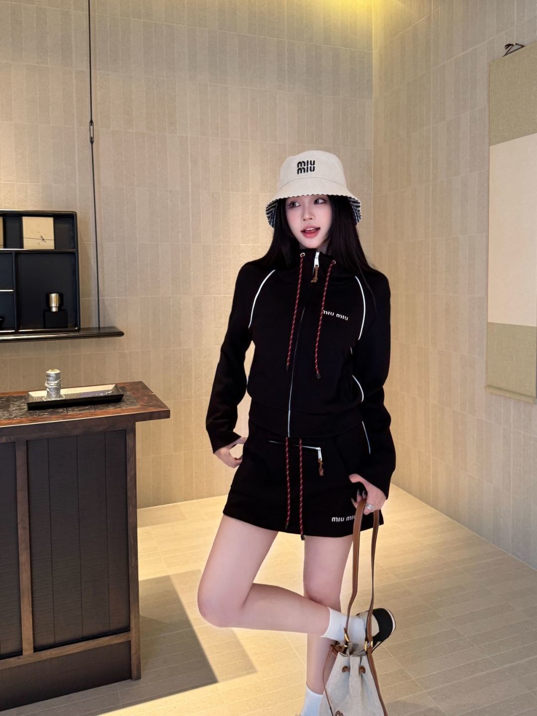NO:506762,upper body picture, alexander wang19860909上身图,,alexander wang,Women's clothing