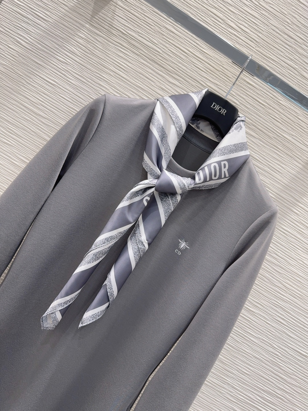 🛍️Christian Dio*👑2025FW最新T恤长裙 密度很高手感超好 真的费劲心血的一款！！相似