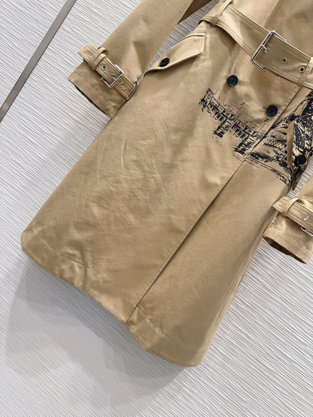 🛍️ Christian Dio* 👑2025FW新款风衣外套 英伦风气质 经典款设计 上身精致又干练得