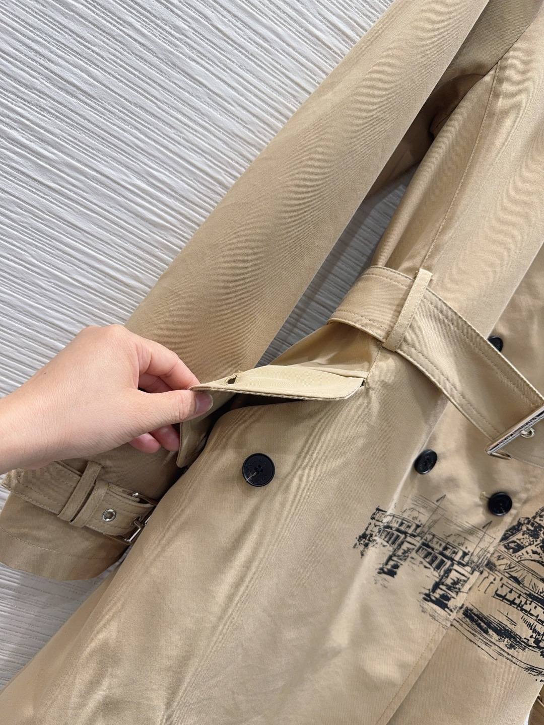 🛍️ Christian Dio* 👑2025FW新款风衣外套 英伦风气质 经典款设计 上身精致又干练得