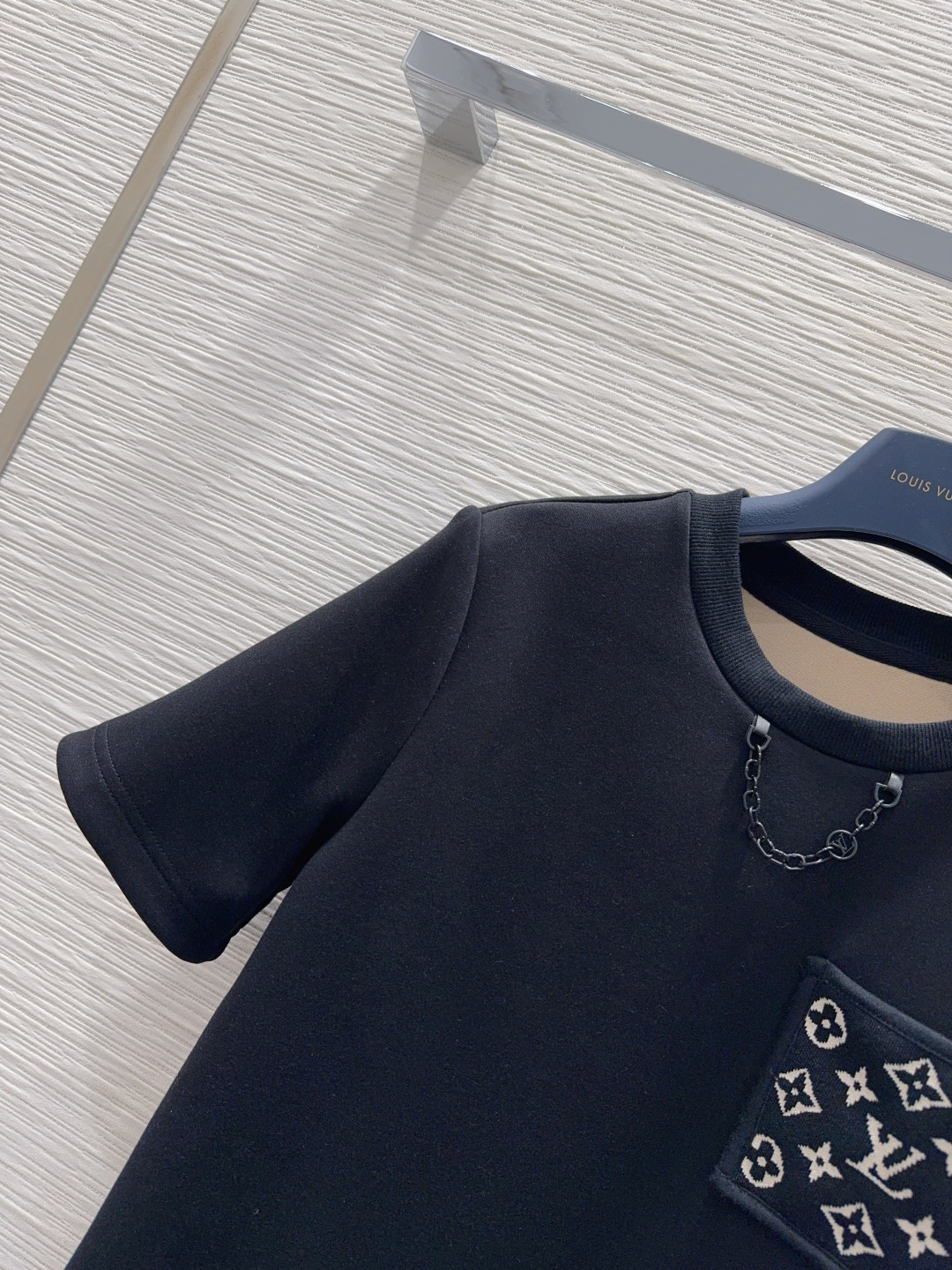 🛍️Louis Vuitto*👑2025FW新款T恤 密度很高手感超好 真的费劲心血的一款！！细节完美常