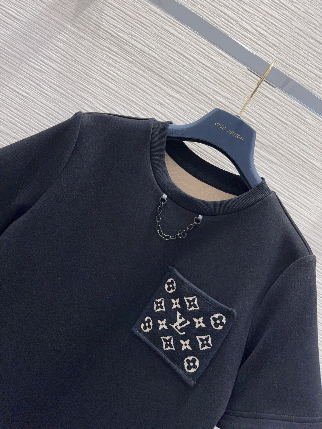 🛍️Louis Vuitto*👑2025FW新款T恤 密度很高手感超好 真的费劲心血的一款！！细节完美常