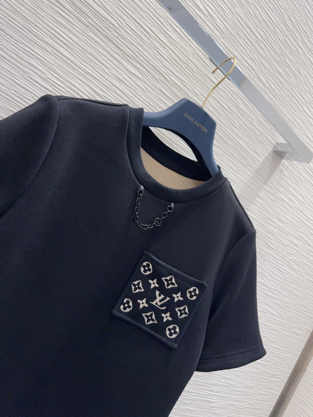 🛍️Louis Vuitto*👑2025FW新款T恤 密度很高手感超好 真的费劲心血的一款！！细节完美常