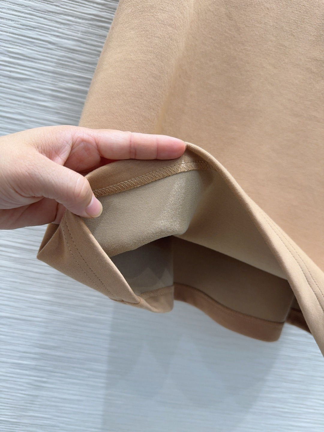 🛍️Louis Vuitto*👑2025FW新款T恤 密度很高手感超好 真的费劲心血的一款！！细节完美常