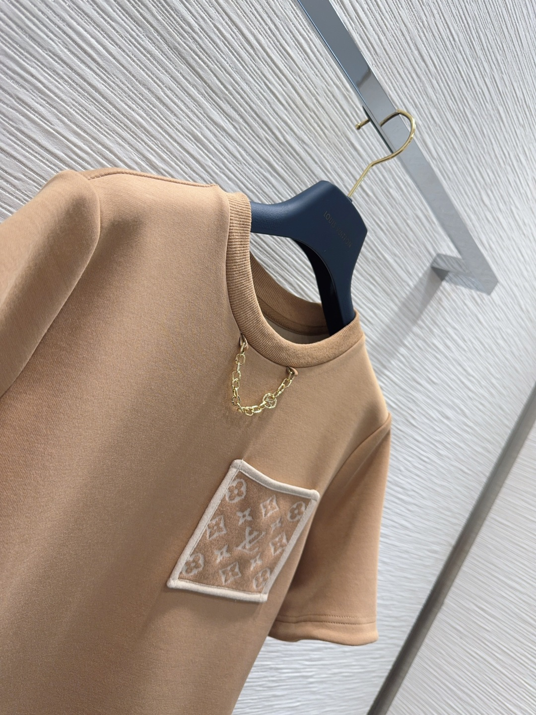 🛍️Louis Vuitto*👑2025FW新款T恤 密度很高手感超好 真的费劲心血的一款！！细节完美常