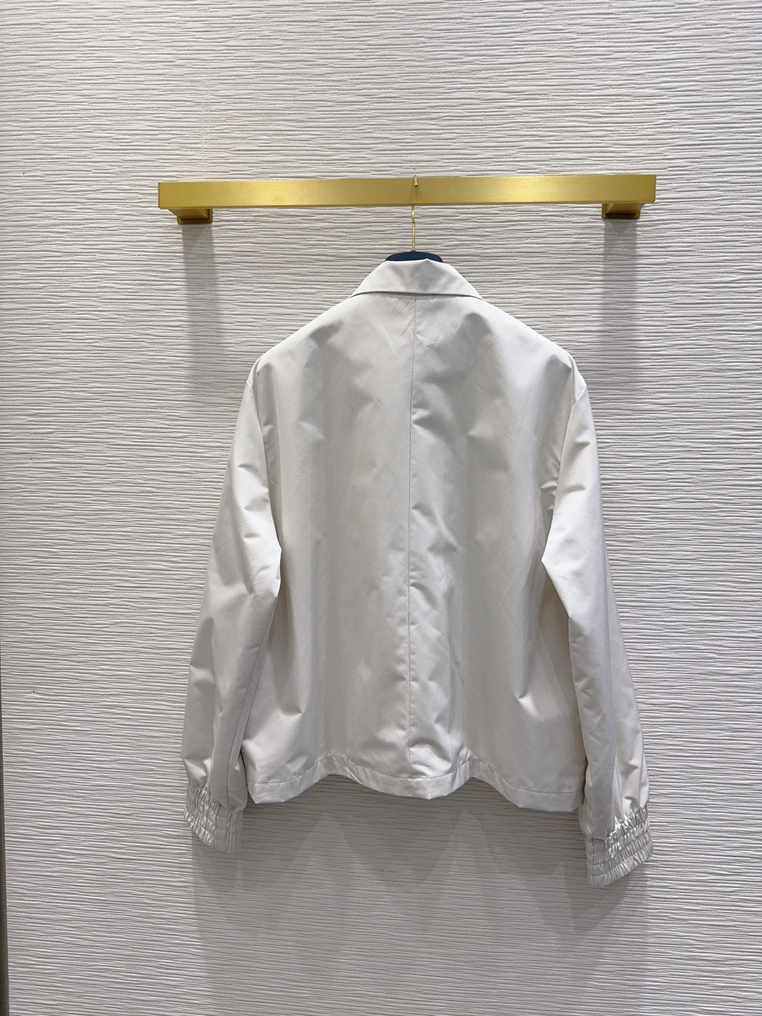 🛍️ Louis Vuitto* 👑 2025FW新款冲锋衣 时髦度爆棚 💯高级定制V家专属Logo 绝