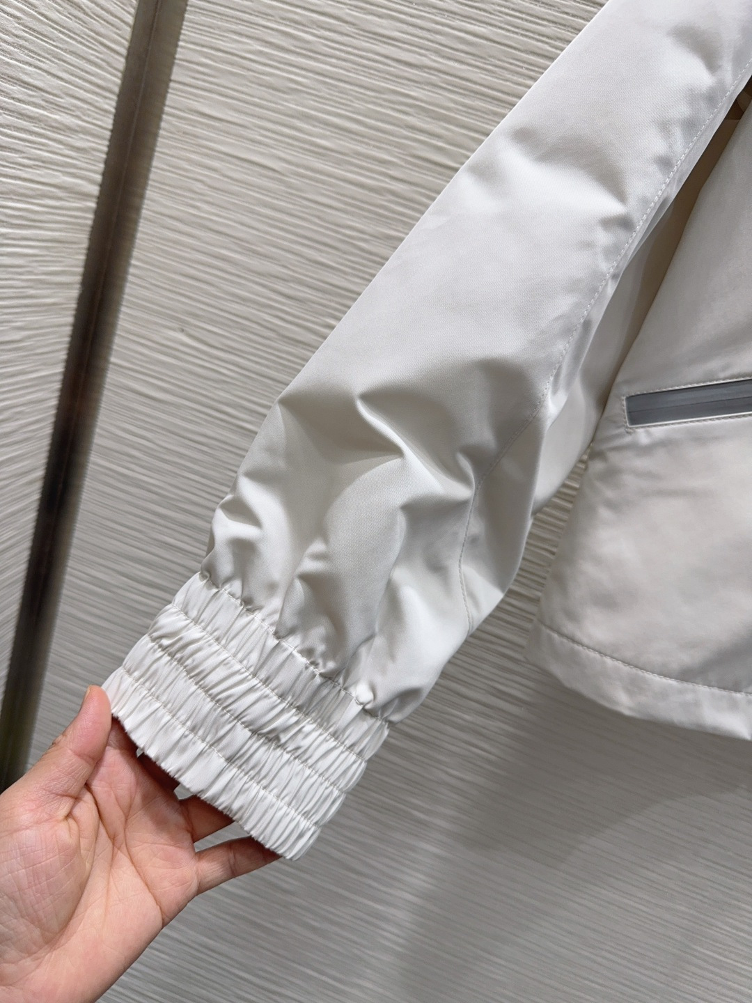 🛍️ Louis Vuitto* 👑 2025FW新款冲锋衣 时髦度爆棚 💯高级定制V家专属Logo 绝