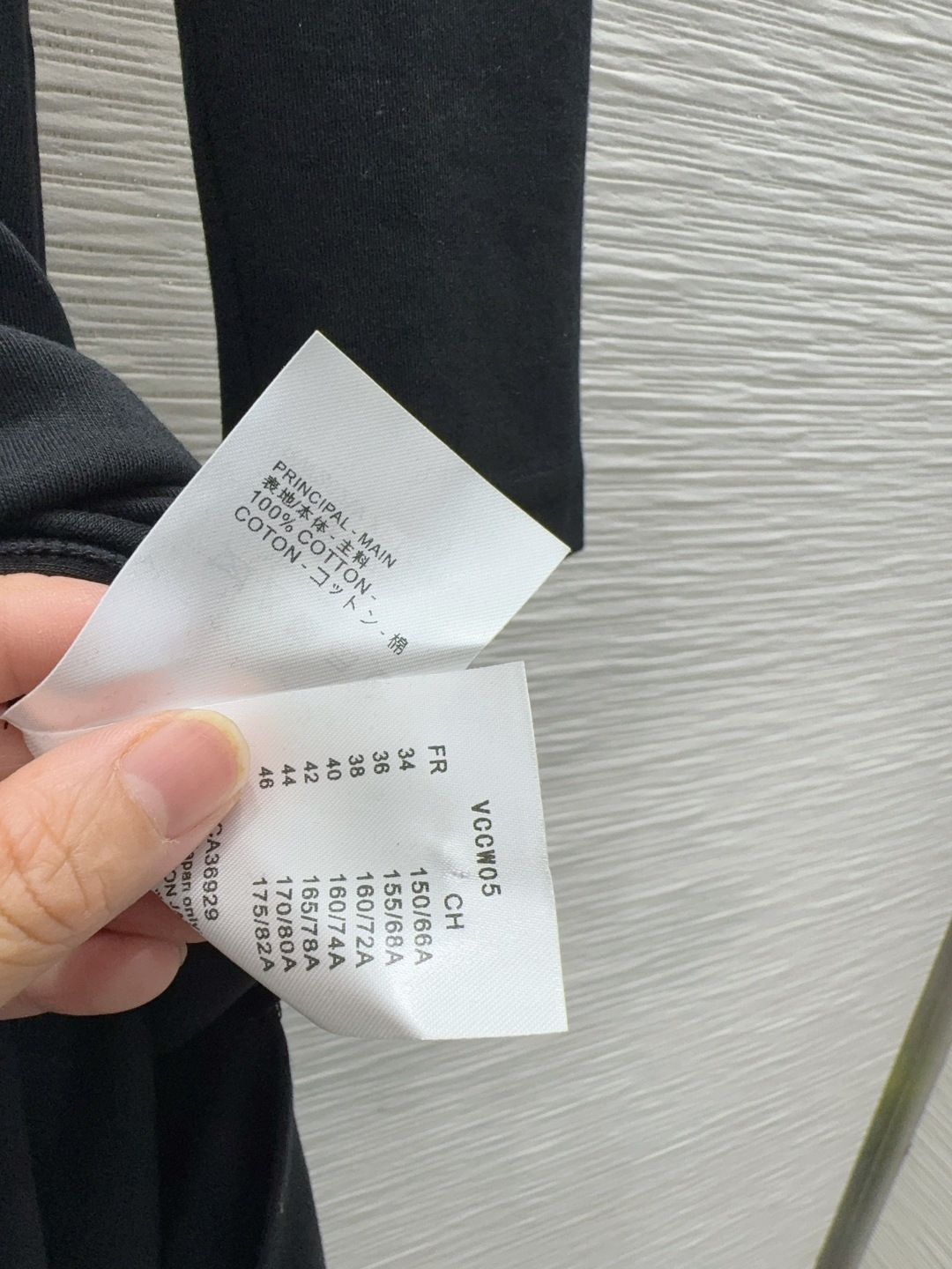 🛍️Louis Vuitto*👑2025FW新款连衣裙 密度很高手感超好 真的费劲心血的一款！！相似度极