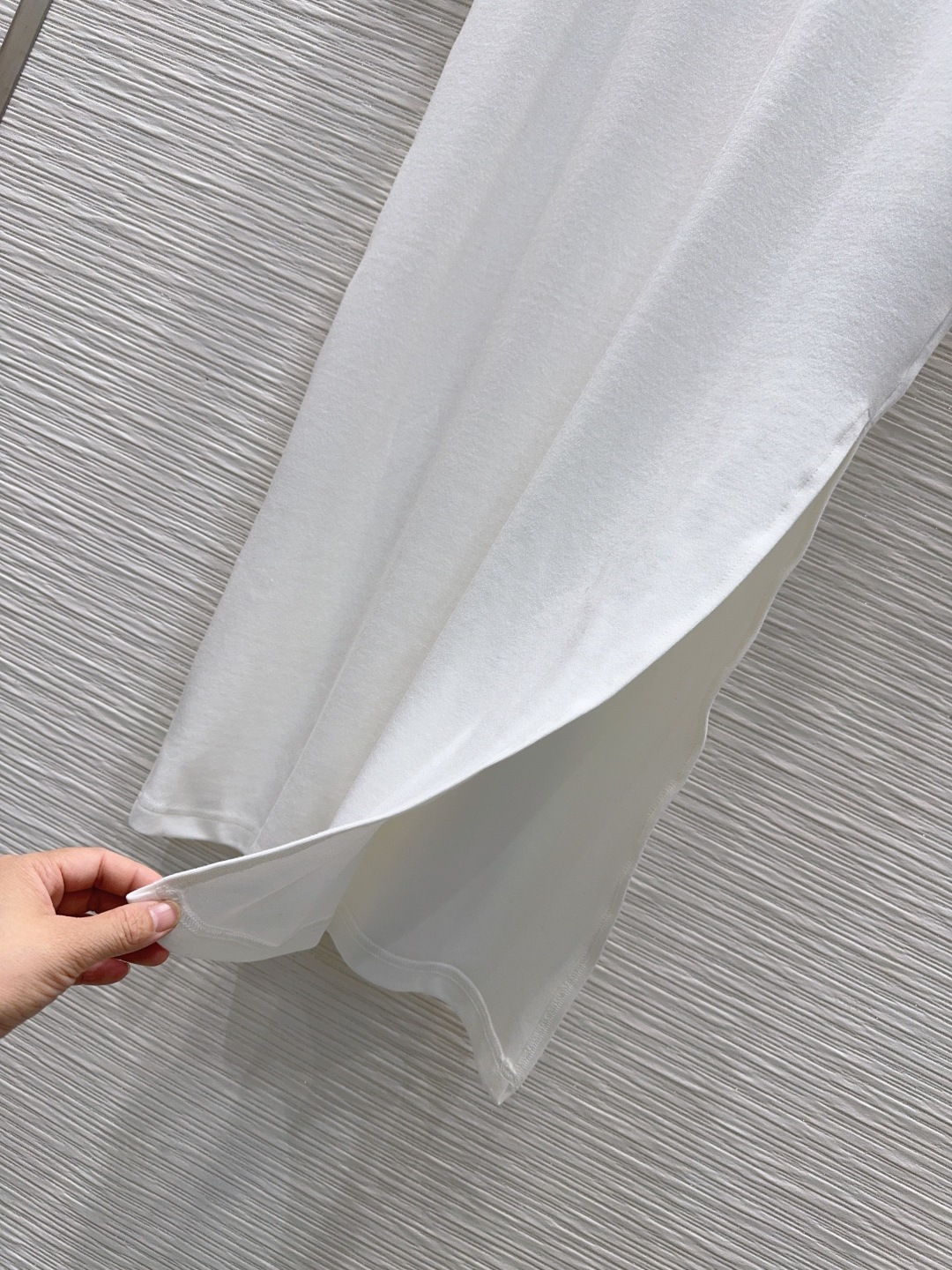 🛍️Louis Vuitto*👑2025FW新款连衣裙 密度很高手感超好 真的费劲心血的一款！！相似度极