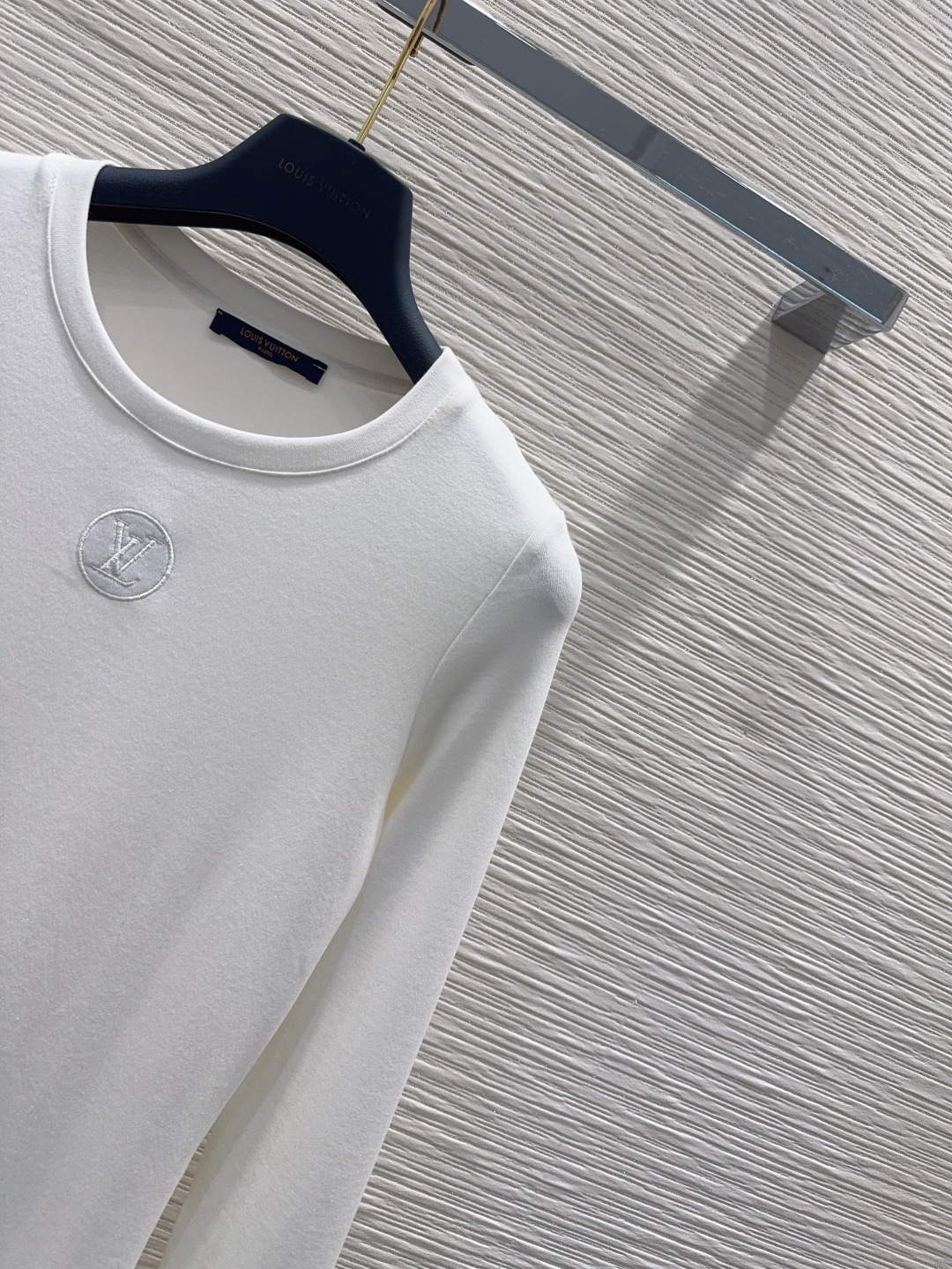 🛍️Louis Vuitto*👑2025FW新款连衣裙 密度很高手感超好 真的费劲心血的一款！！相似度极