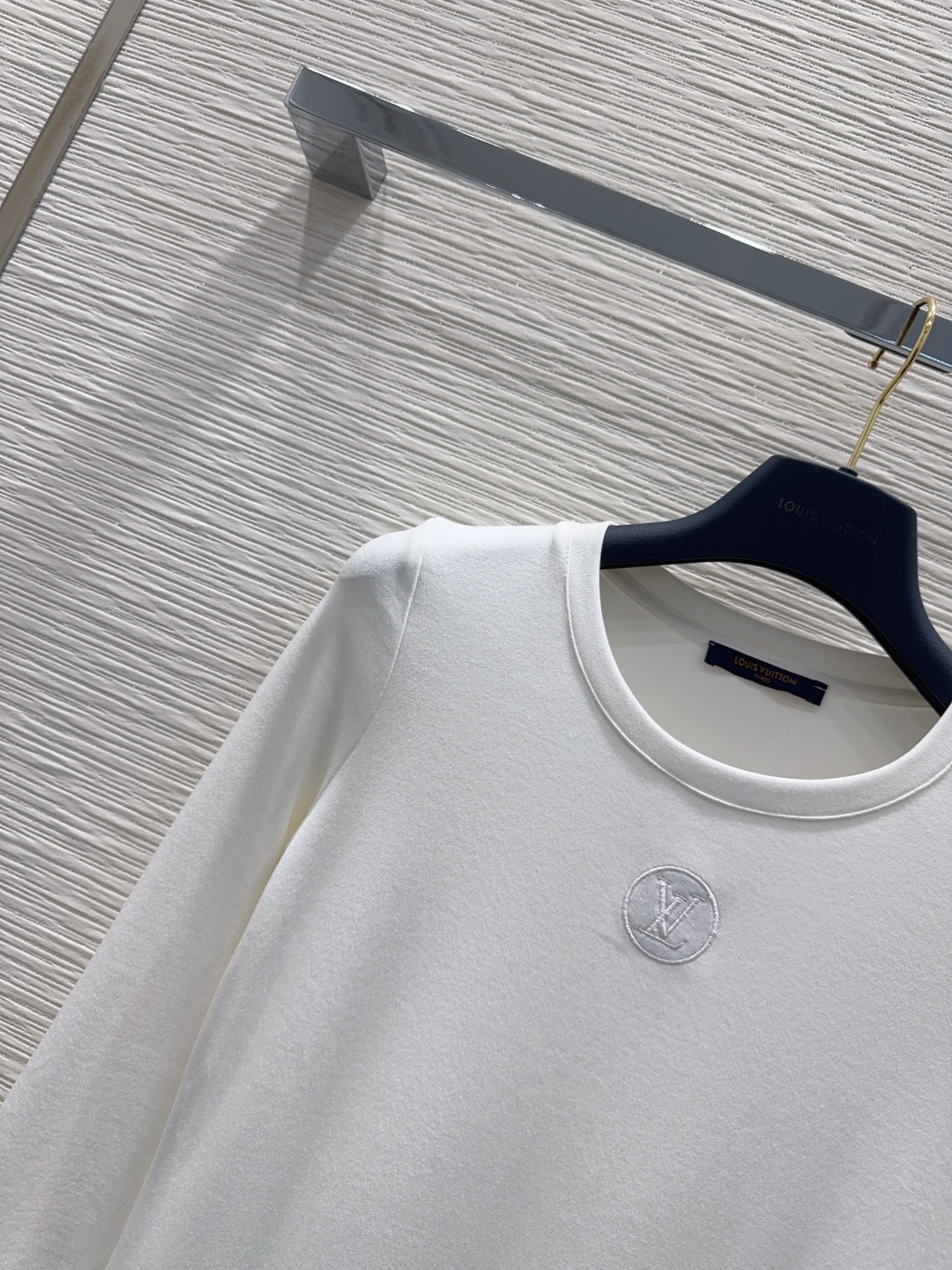 🛍️Louis Vuitto*👑2025FW新款连衣裙 密度很高手感超好 真的费劲心血的一款！！相似度极