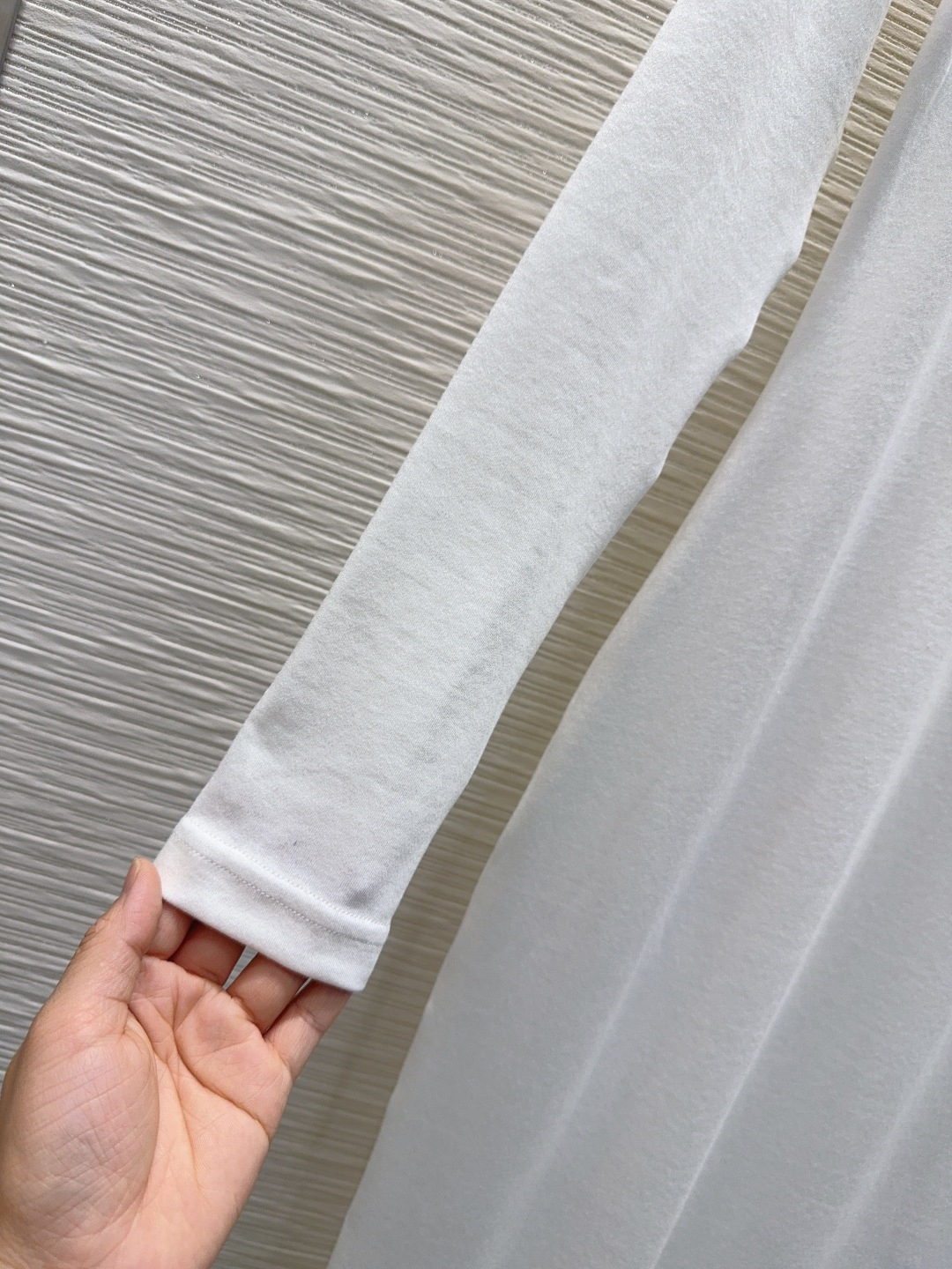 🛍️Louis Vuitto*👑2025FW新款连衣裙 密度很高手感超好 真的费劲心血的一款！！相似度极