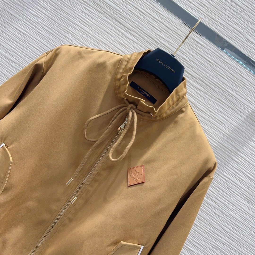 🛍️Louis Vuitto*👑2025FW最新时尚外套 经典又有型 自带气场 面料质感很奈斯 时髦又高