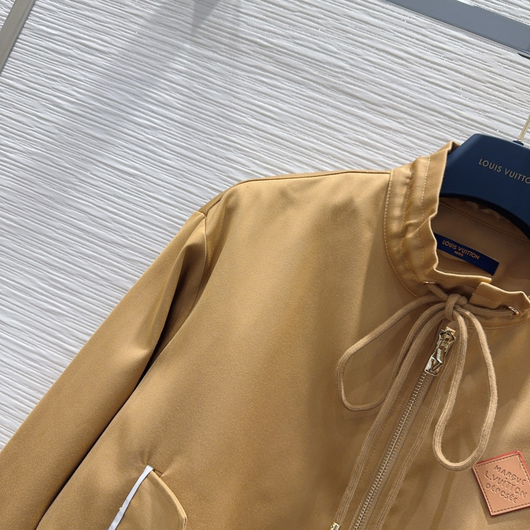 🛍️Louis Vuitto*👑2025FW最新时尚外套 经典又有型 自带气场 面料质感很奈斯 时髦又高