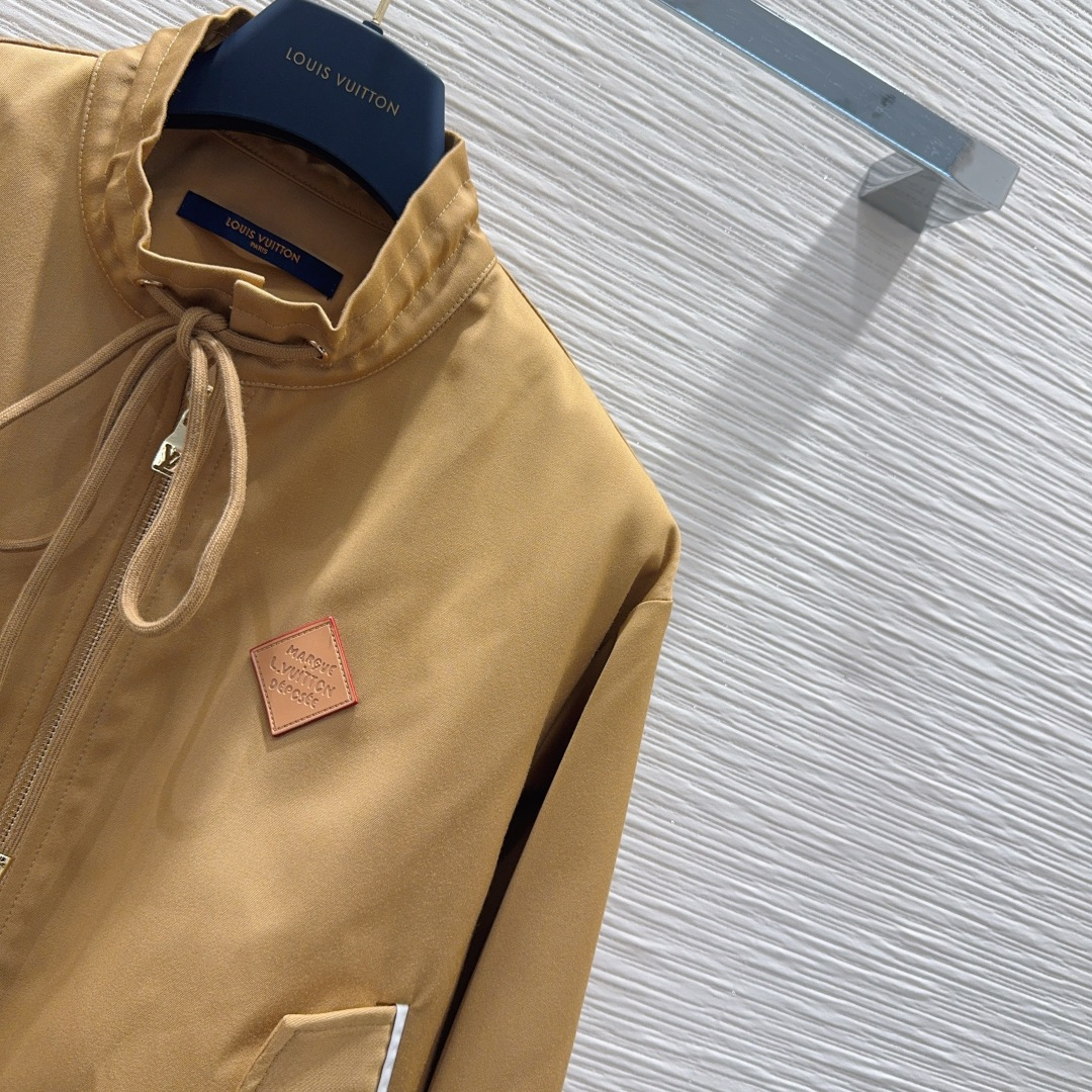 🛍️Louis Vuitto*👑2025FW最新时尚外套 经典又有型 自带气场 面料质感很奈斯 时髦又高