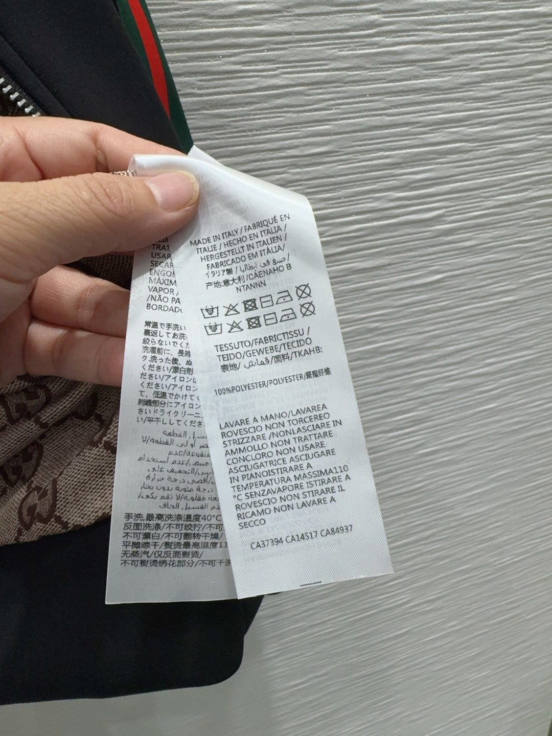 🛍️ Gucc* 👑 2025FW新款套装 上身显瘦又提升时髦度，优雅气质单品。衣橱必备！做工品质看细节