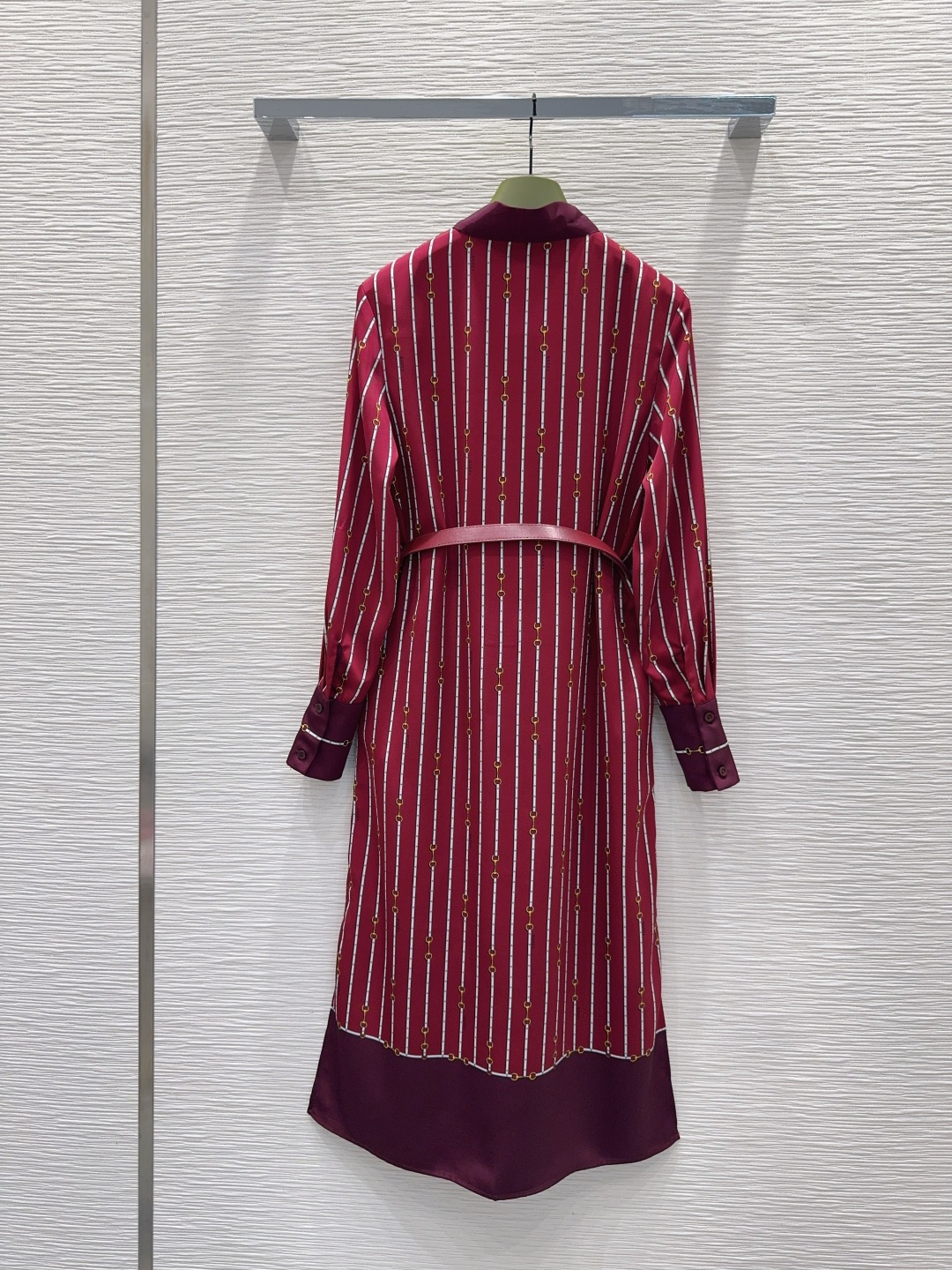 🛍️ Gucc* 👑2025FW爆款推荐连衣裙 渗透印花 经典又有型 各种都能完美驾驭～高级成衣做法，细