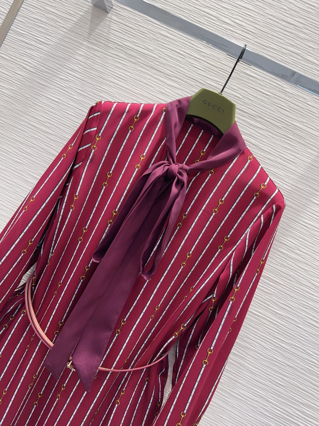 🛍️ Gucc* 👑2025FW爆款推荐连衣裙 渗透印花 经典又有型 各种都能完美驾驭～高级成衣做法，细