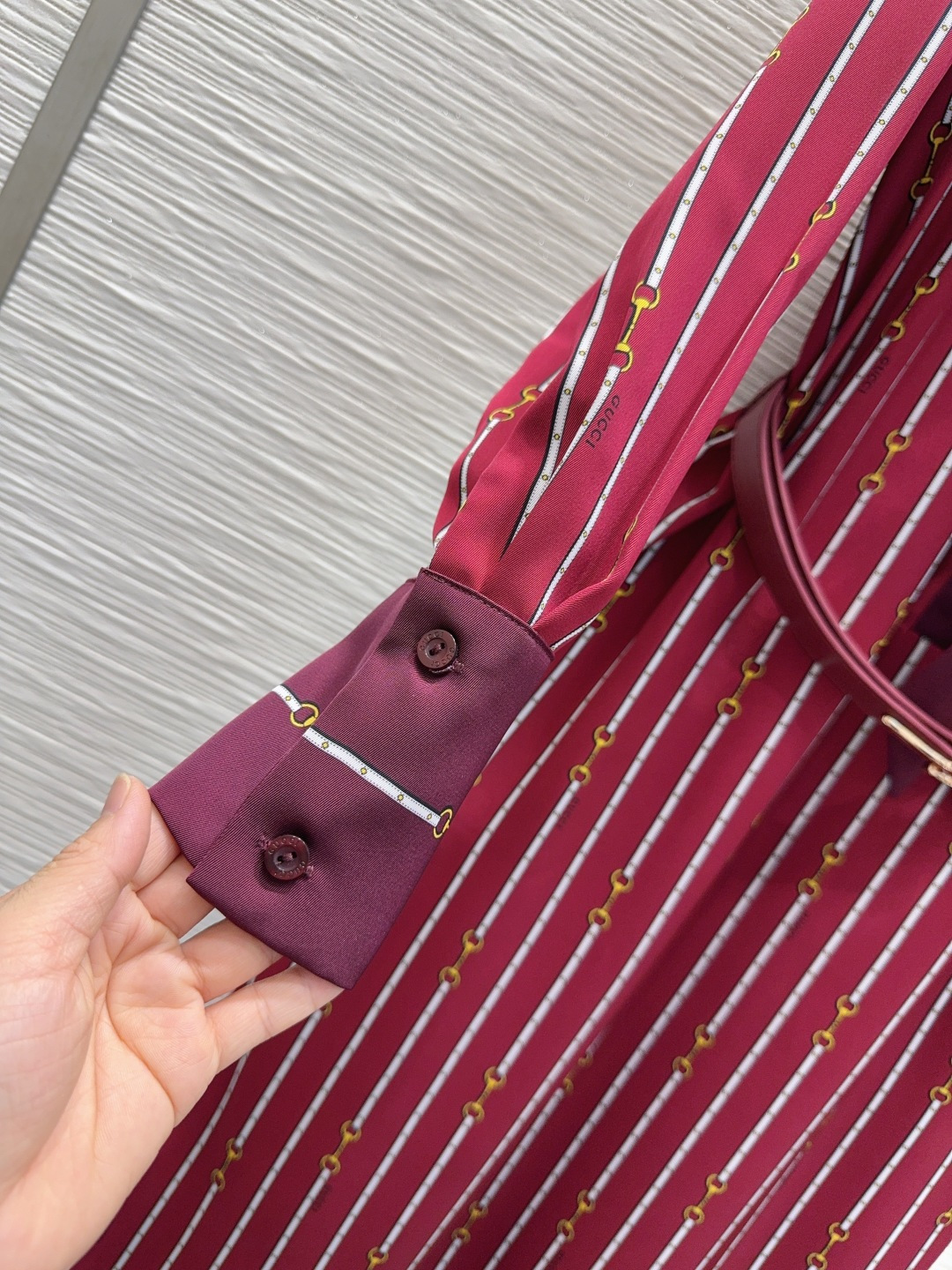 🛍️ Gucc* 👑2025FW爆款推荐连衣裙 渗透印花 经典又有型 各种都能完美驾驭～高级成衣做法，细