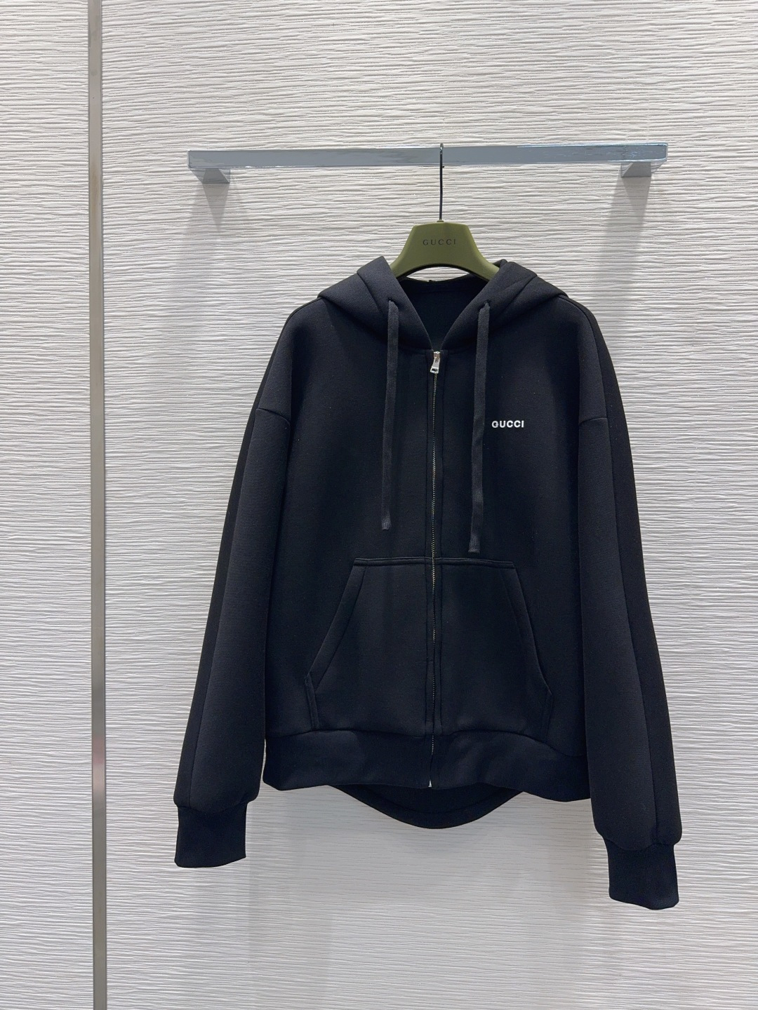 🛍️ Gucc* 👑2025FW套装 舒适度极强 没有理由可以拒绝它。可A可飒的风格，日常通勤穿什么的都