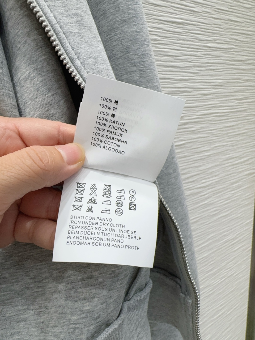 🛍️ Prad* 👑 2025FW新款套装 上身显瘦又提升时髦度，优雅气质单品。衣橱必备！做工品质看细节