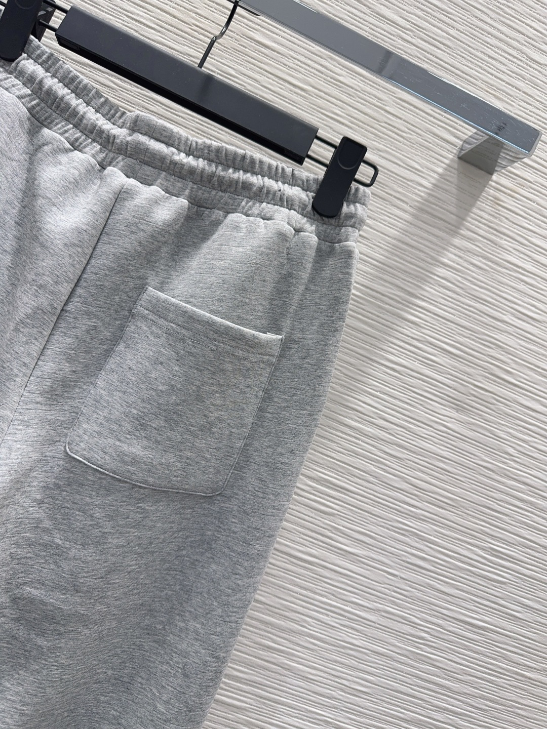 🛍️ Prad* 👑 2025FW新款套装 上身显瘦又提升时髦度，优雅气质单品。衣橱必备！做工品质看细节