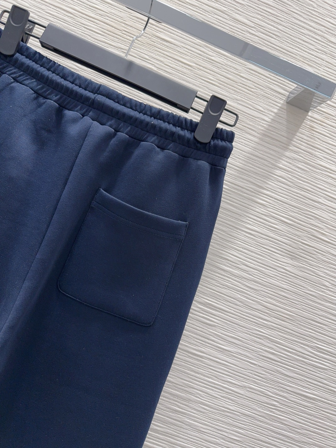 🛍️ Prad* 👑 2025FW新款套装 上身显瘦又提升时髦度，优雅气质单品。衣橱必备！做工品质看细节