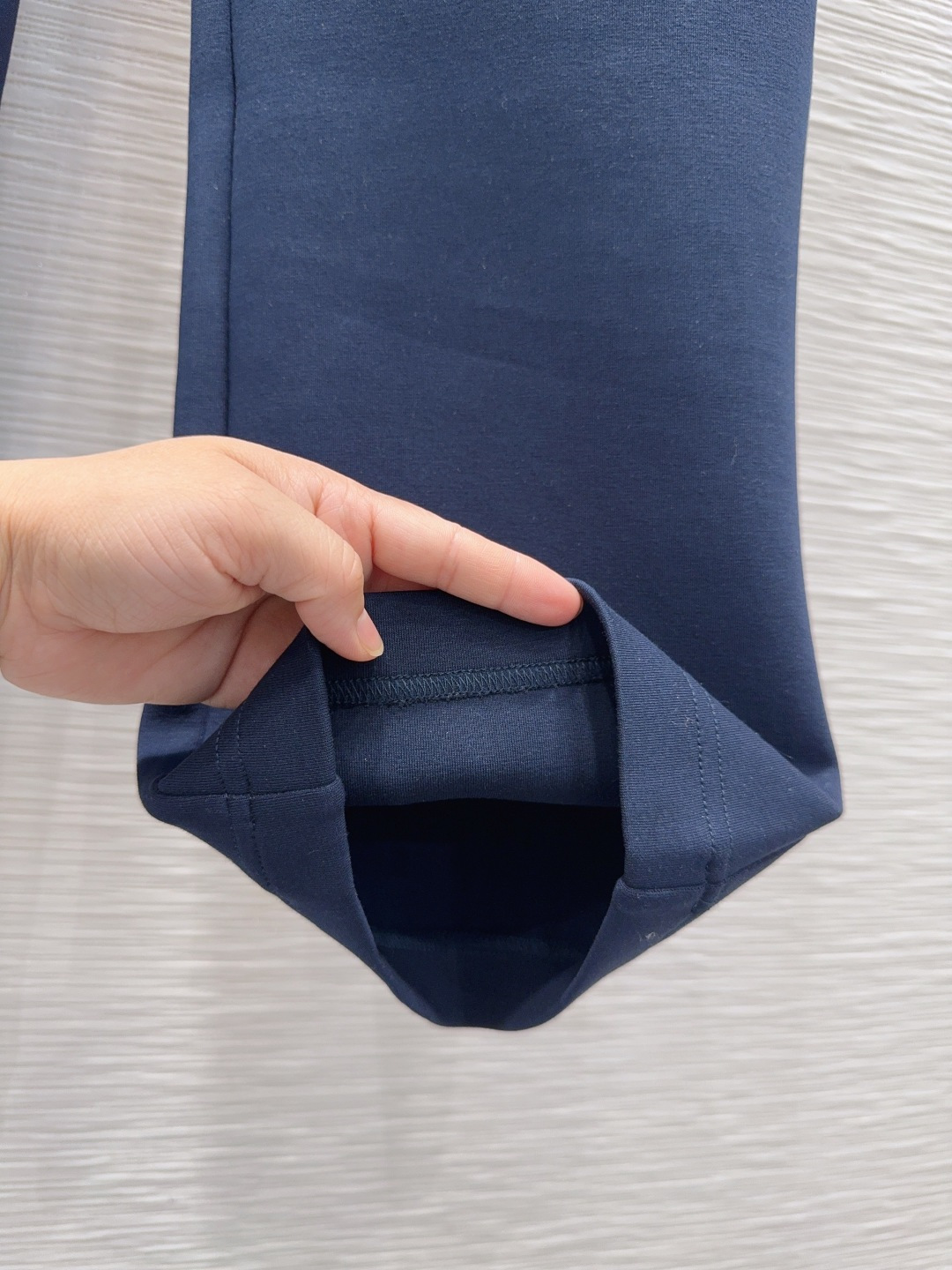 🛍️ Prad* 👑 2025FW新款套装 上身显瘦又提升时髦度，优雅气质单品。衣橱必备！做工品质看细节