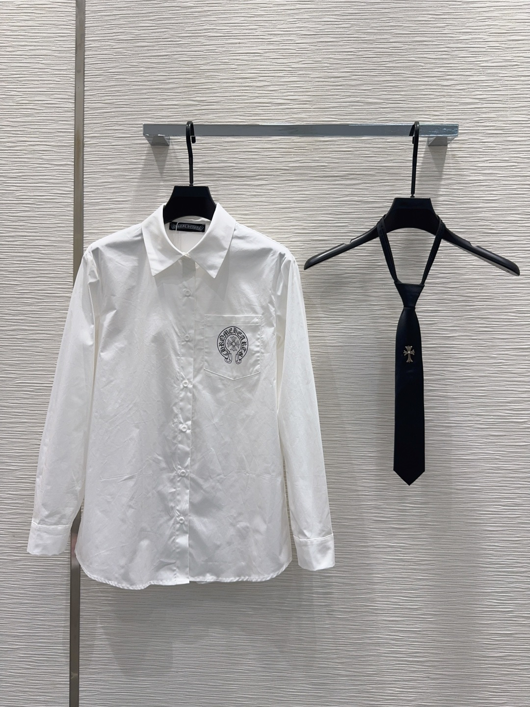 🛍️Chrome Heart*s👑2025FW新款 领带长袖衬衫 宽松百搭 纯棉面料 高端品质 白色SM