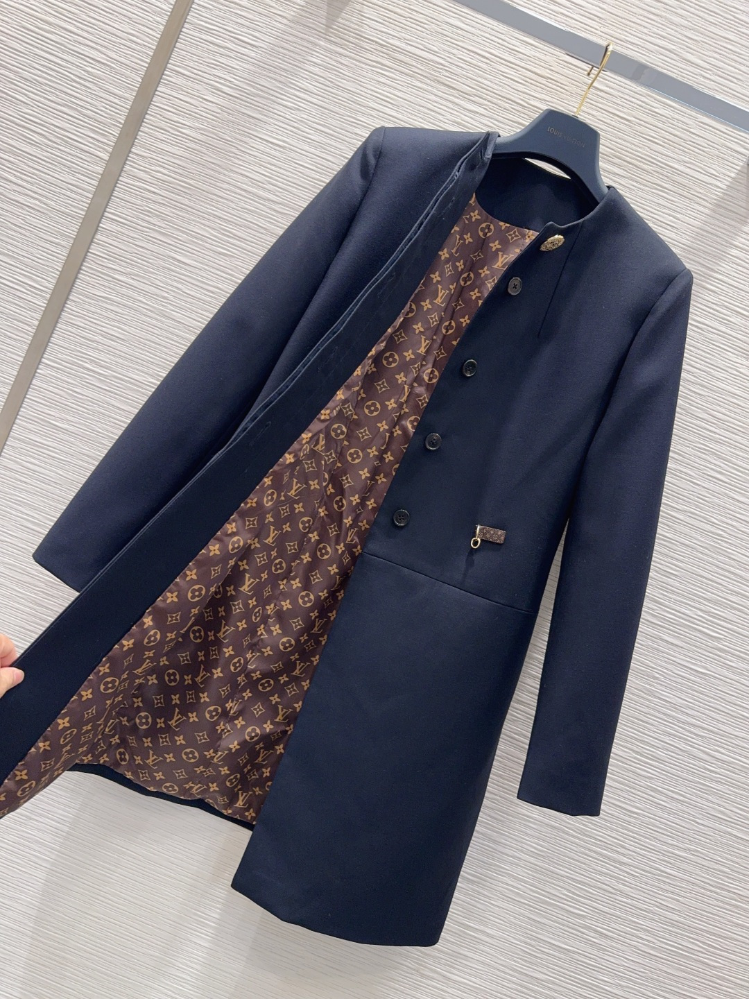 🛍️ Louis Vuitto* 👑2025FW新款 含15%羊毛 简洁大气的西装套装 非常高级的进口质