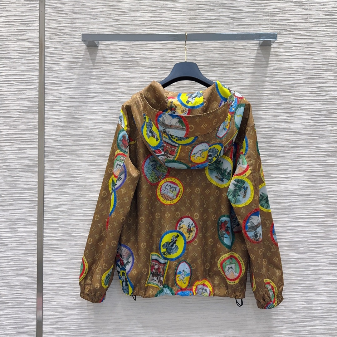 🛍️ Louis Vuitto* 👑2025FW新款 简约中流露出高奢 整件衣服做工更是非常精细！ 版型