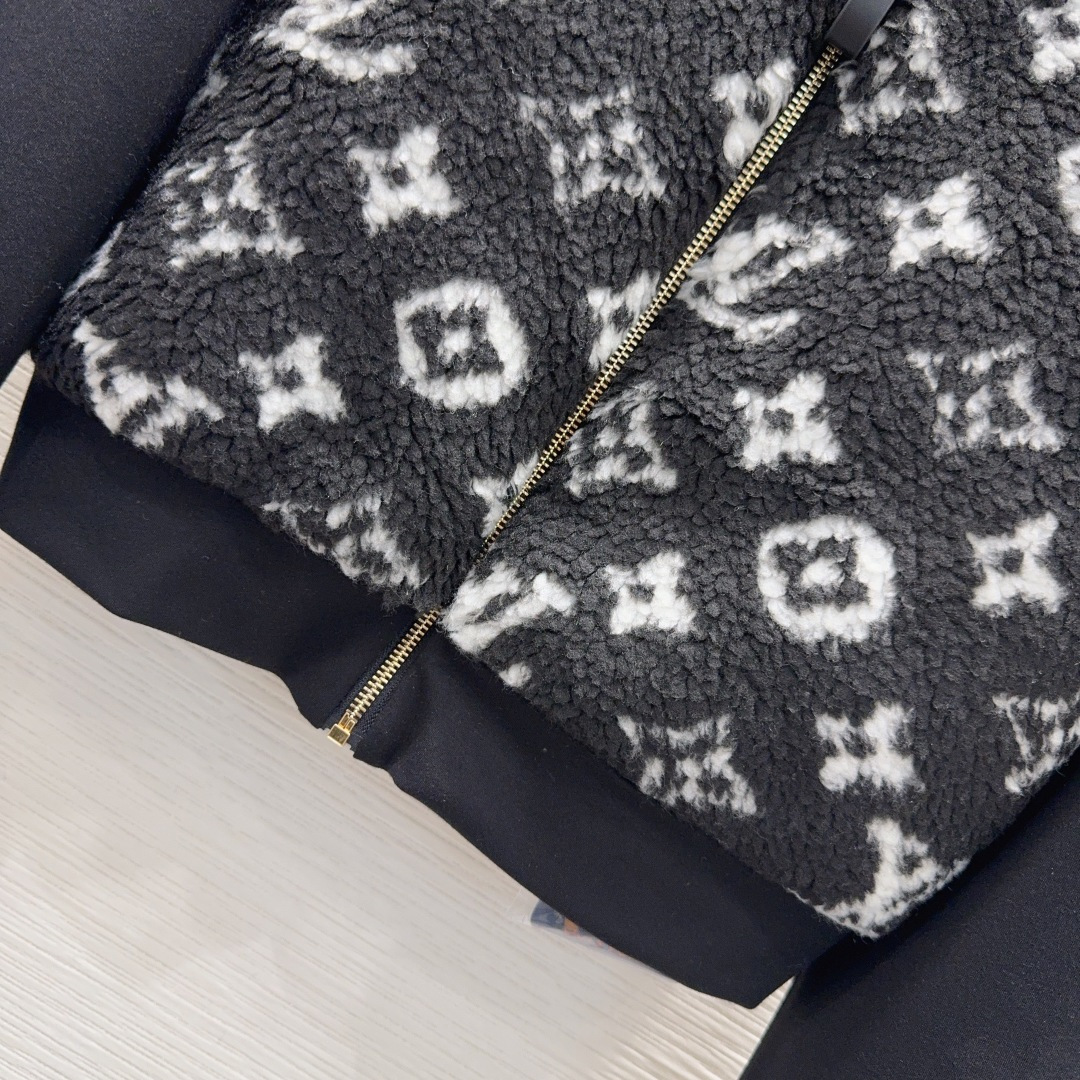 🛍️ Louis Vuitto* 👑2025FW新款外套 手感舒适的人造毛 贴合舒适与时髦的双需求能融入