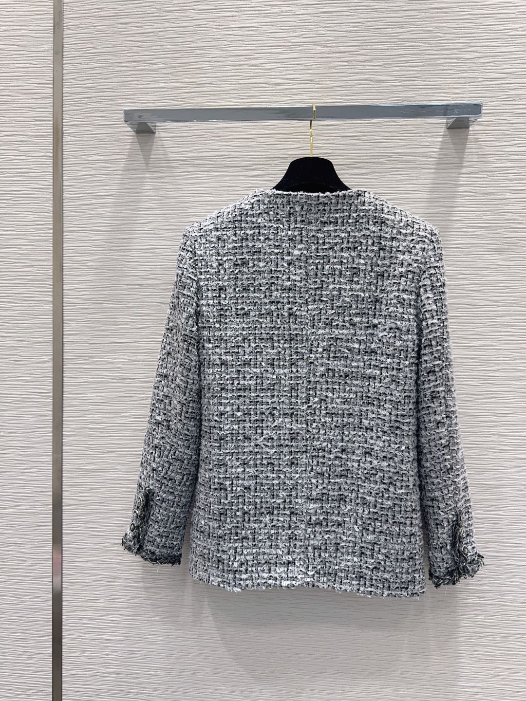 Chanel-Style Tweed Jacket - Classic French Design, Flattering Fit - S/M/L 4 cmp i1758967115324 9434 0 8
