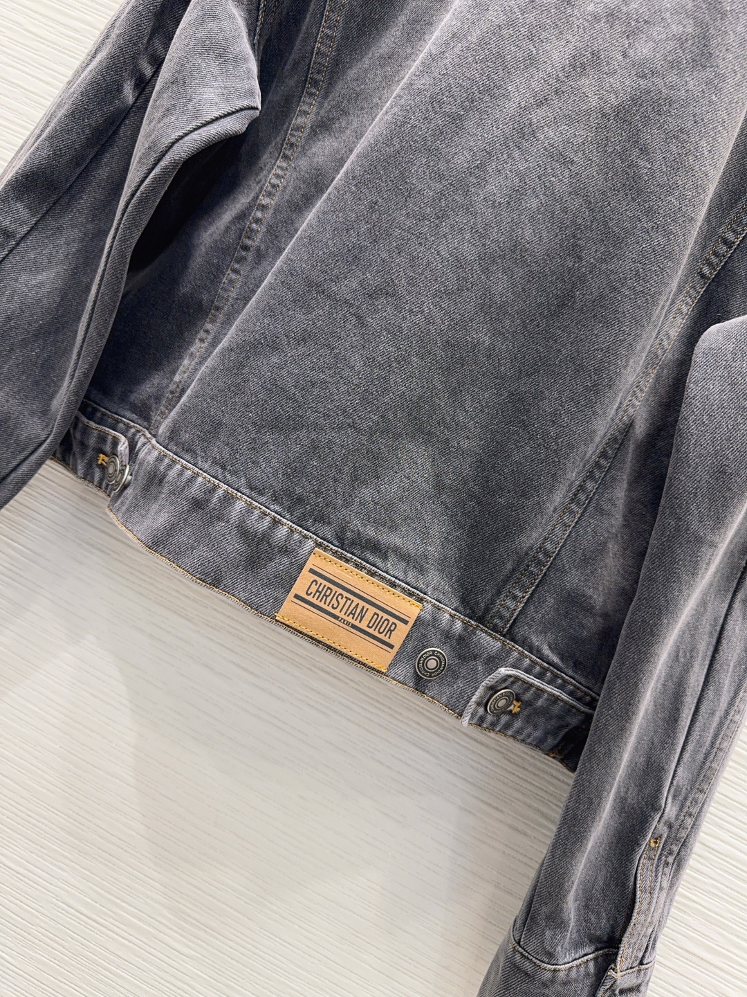 Diorio 2025FW Denim Jacket: Stylish, High-Quality, and Comfortable 5 cmp i1759071660722 4815 0 3