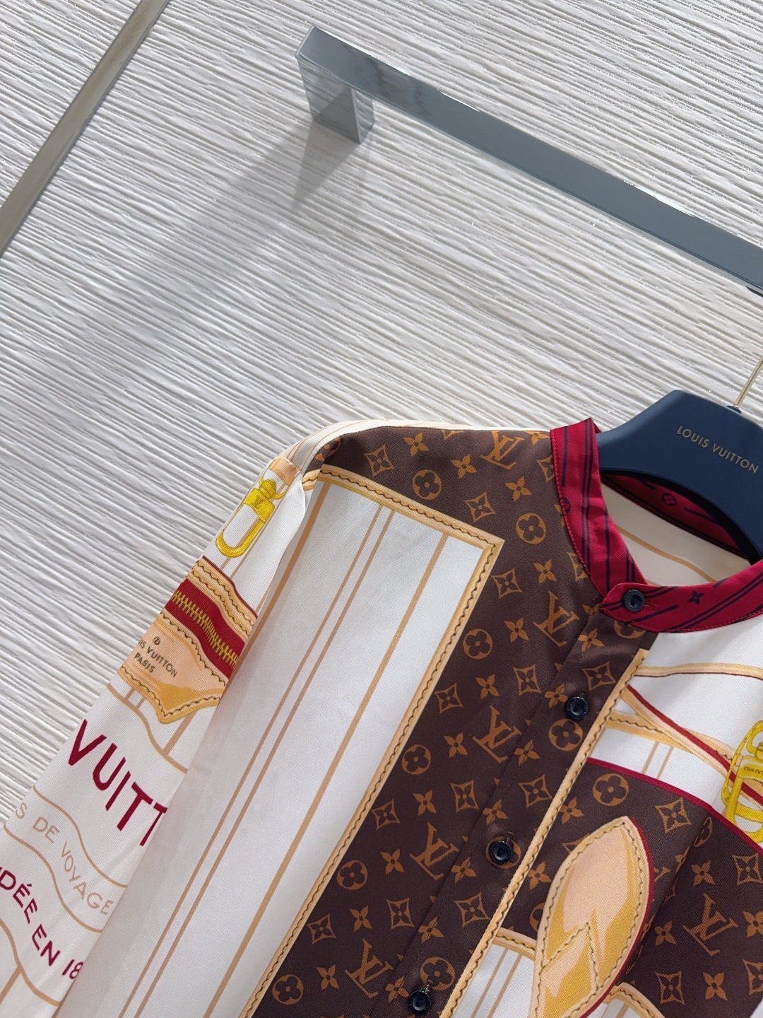 🛍️ Louis Vuitto* 👑2025FW新款 渗透工艺 简约中流露出高奢 整件衣服做工更是非常精