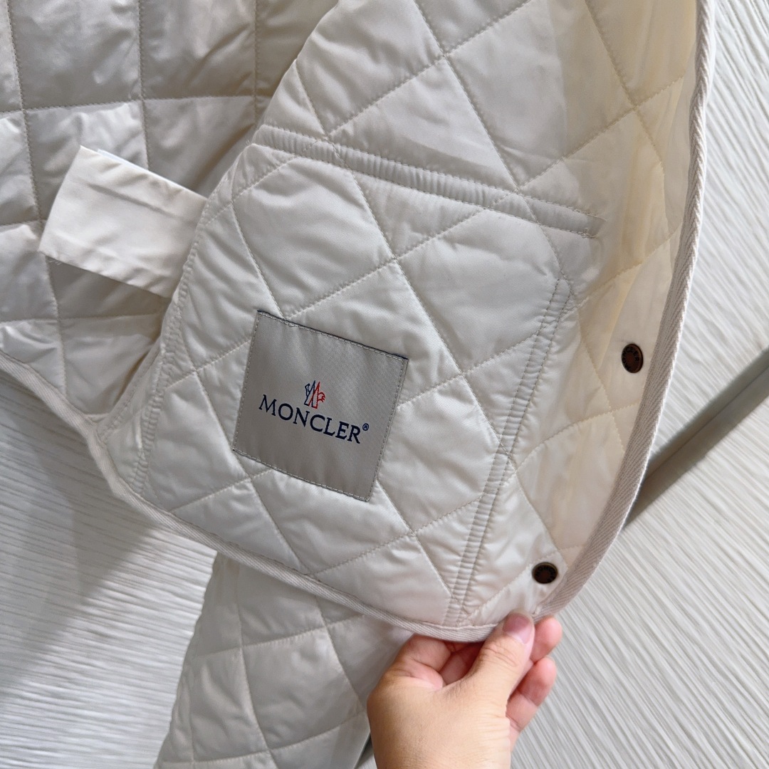 🛍️ Moncle* 👑2025FW新款棉服 整体保暖，效果拉满，休闲时尚，经典logo完美点缀，码数0