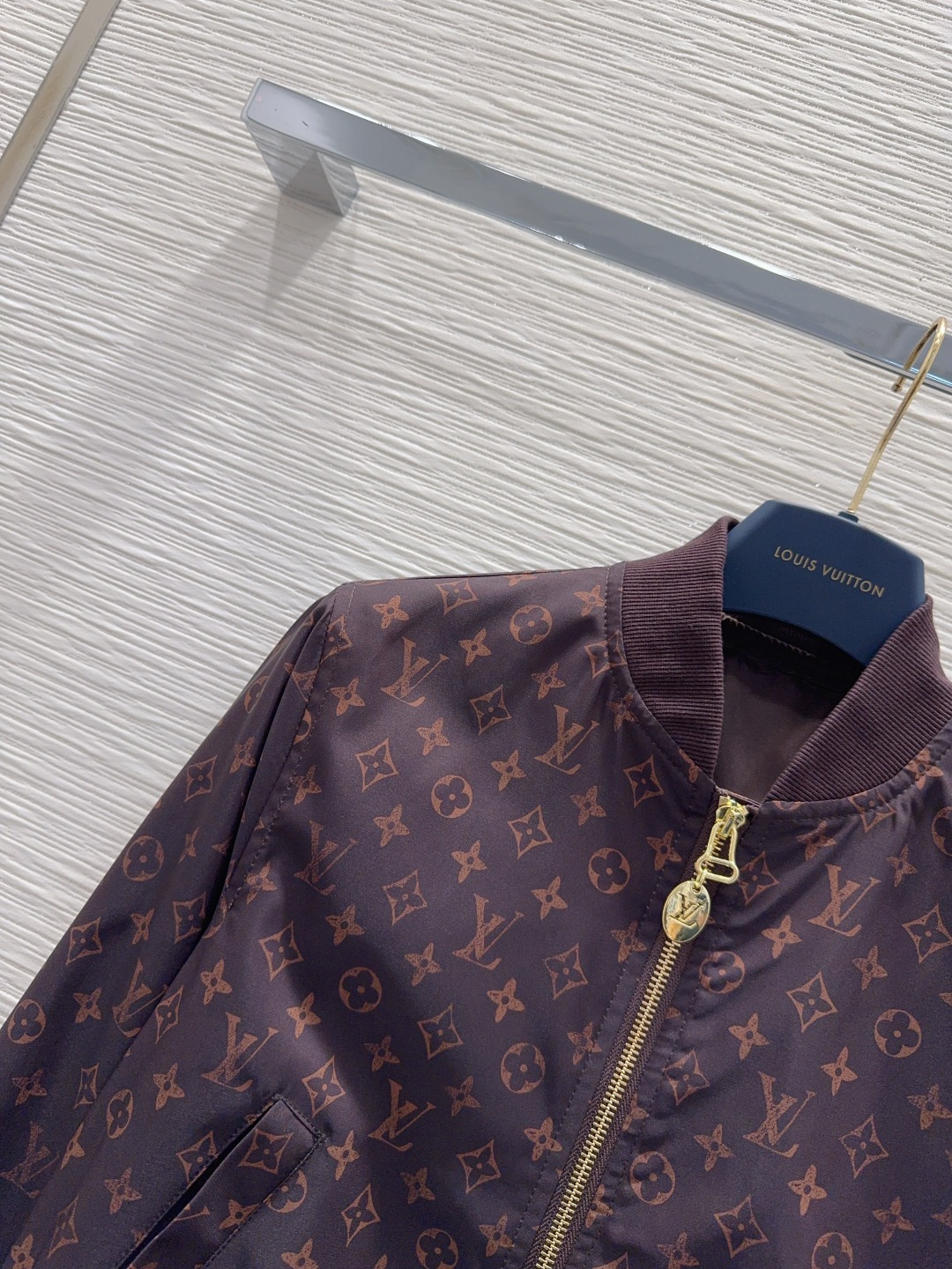 🛍️ Louis Vuitto* 👑2025FW最新时尚外套 经典又有型 自带气场 面料质感很奈斯 时髦