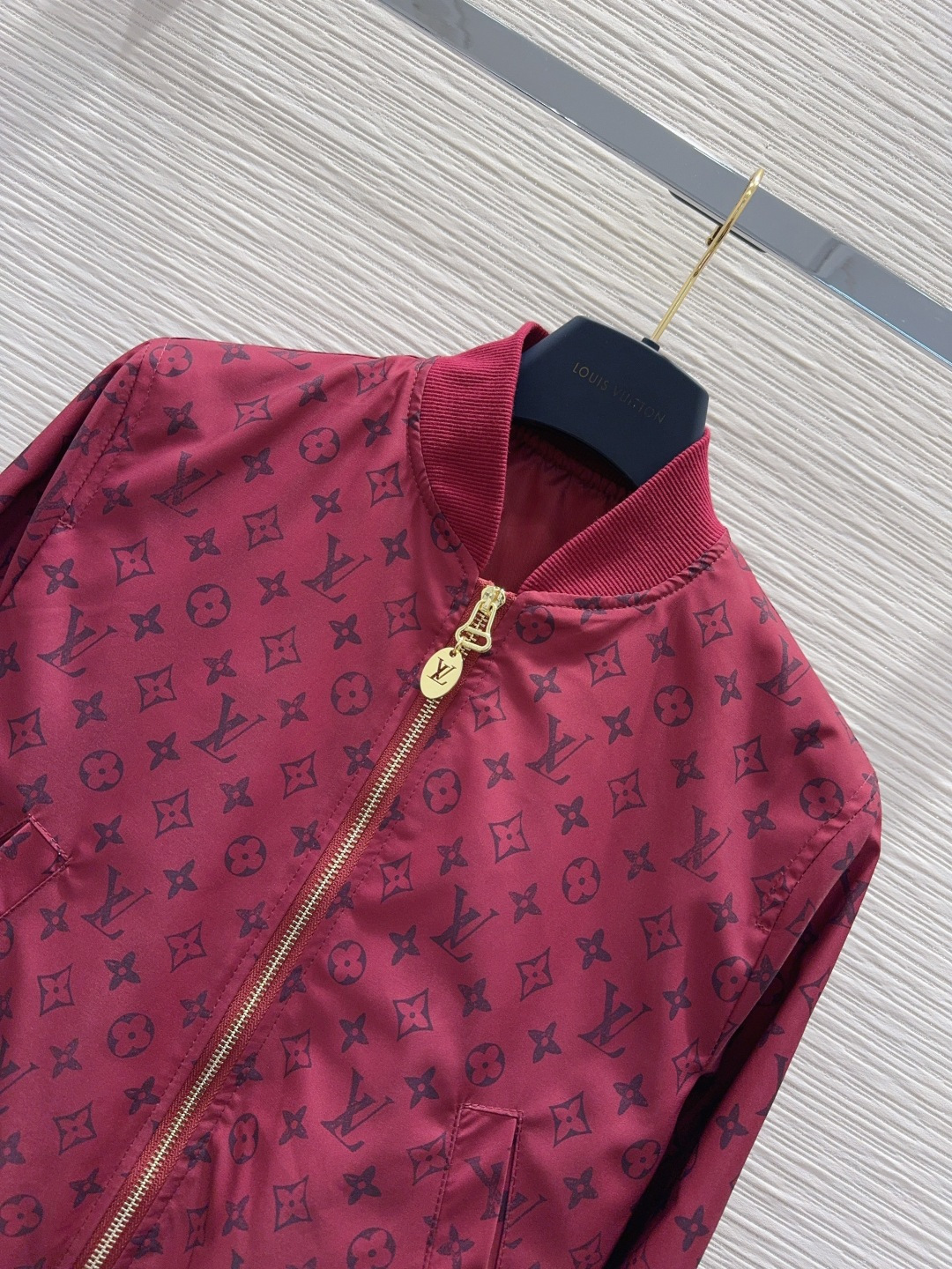 🛍️ Louis Vuitto* 👑2025FW最新时尚外套 经典又有型 自带气场 面料质感很奈斯 时髦