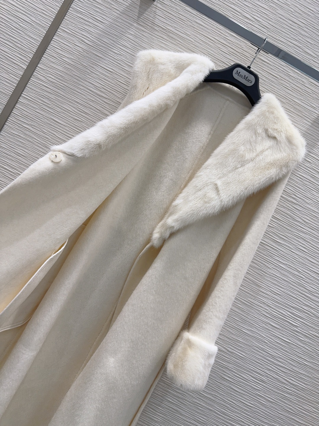 Elegant Double-Faced Cashmere Wool Coat - Max Mar*a Inspired 5 cmp i1759582140169 1907 0 3