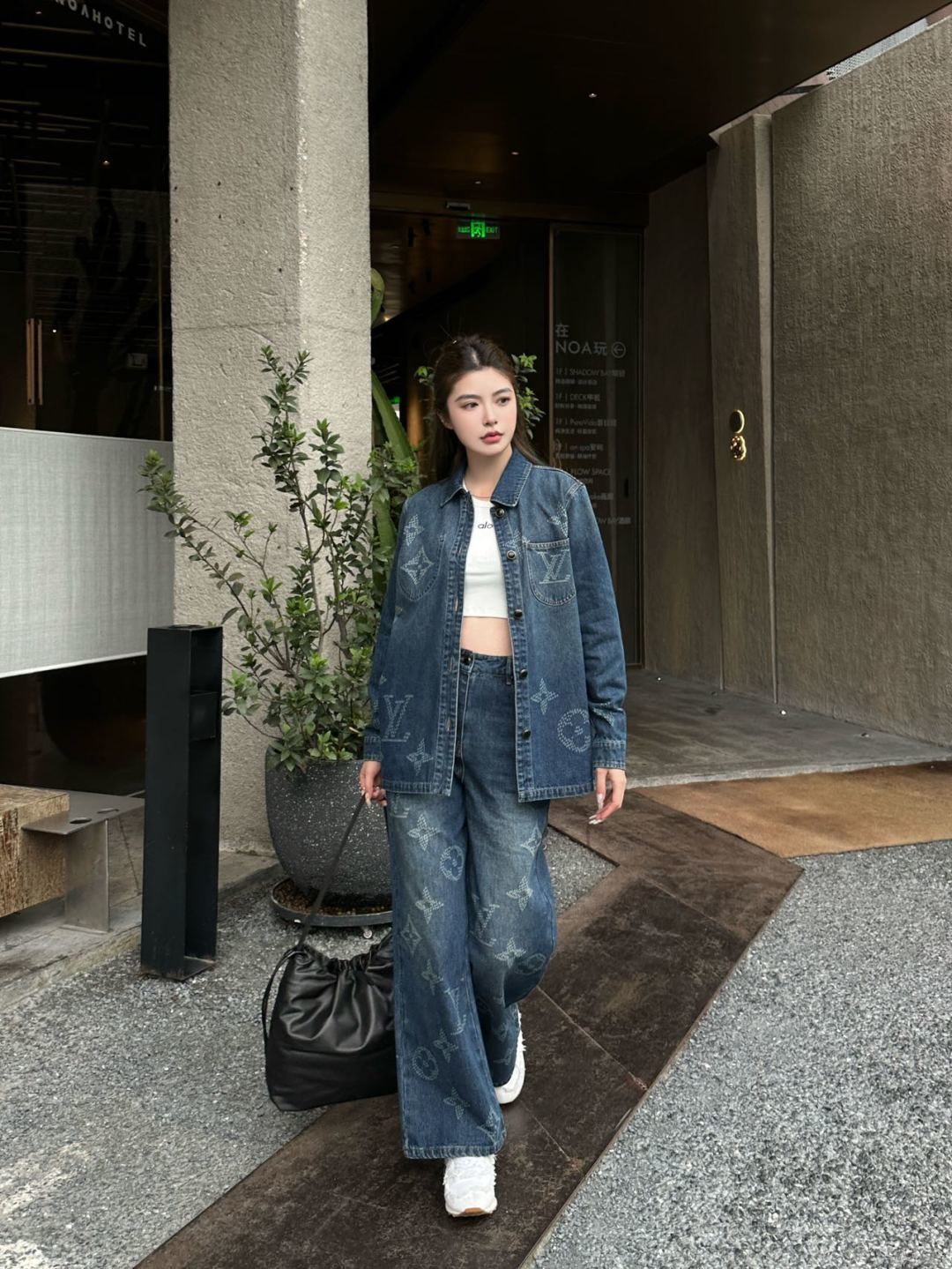 NO:562679,Upper body pictures batched separately,,alexander wang19860909上身图 分开批,,alexander wang,Women's clothing