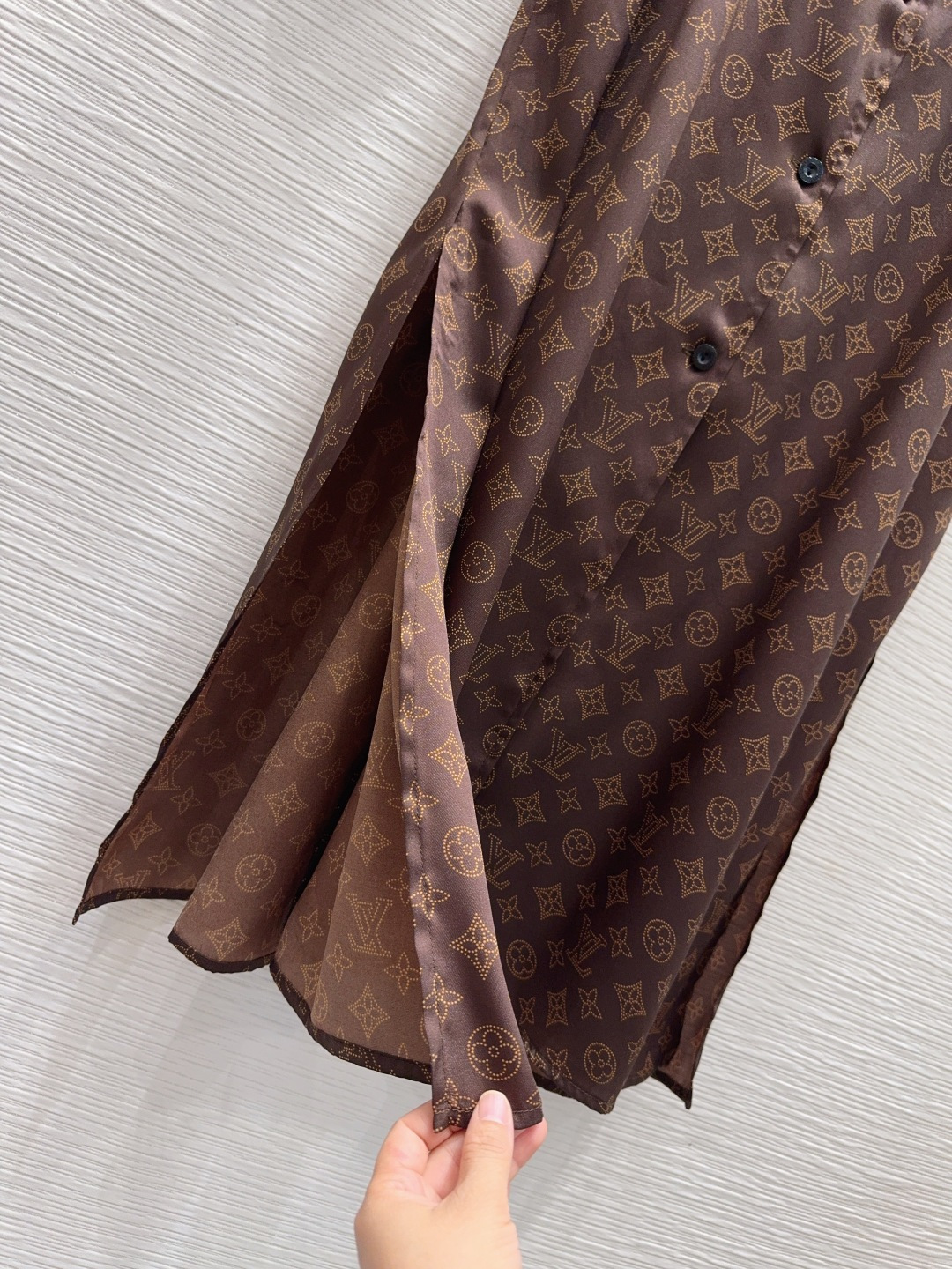 🛍️Louis Vuitto*👑2025FW最新时尚连衣裙 渗透印花 经典又有型 自带气场 面料质感很奈