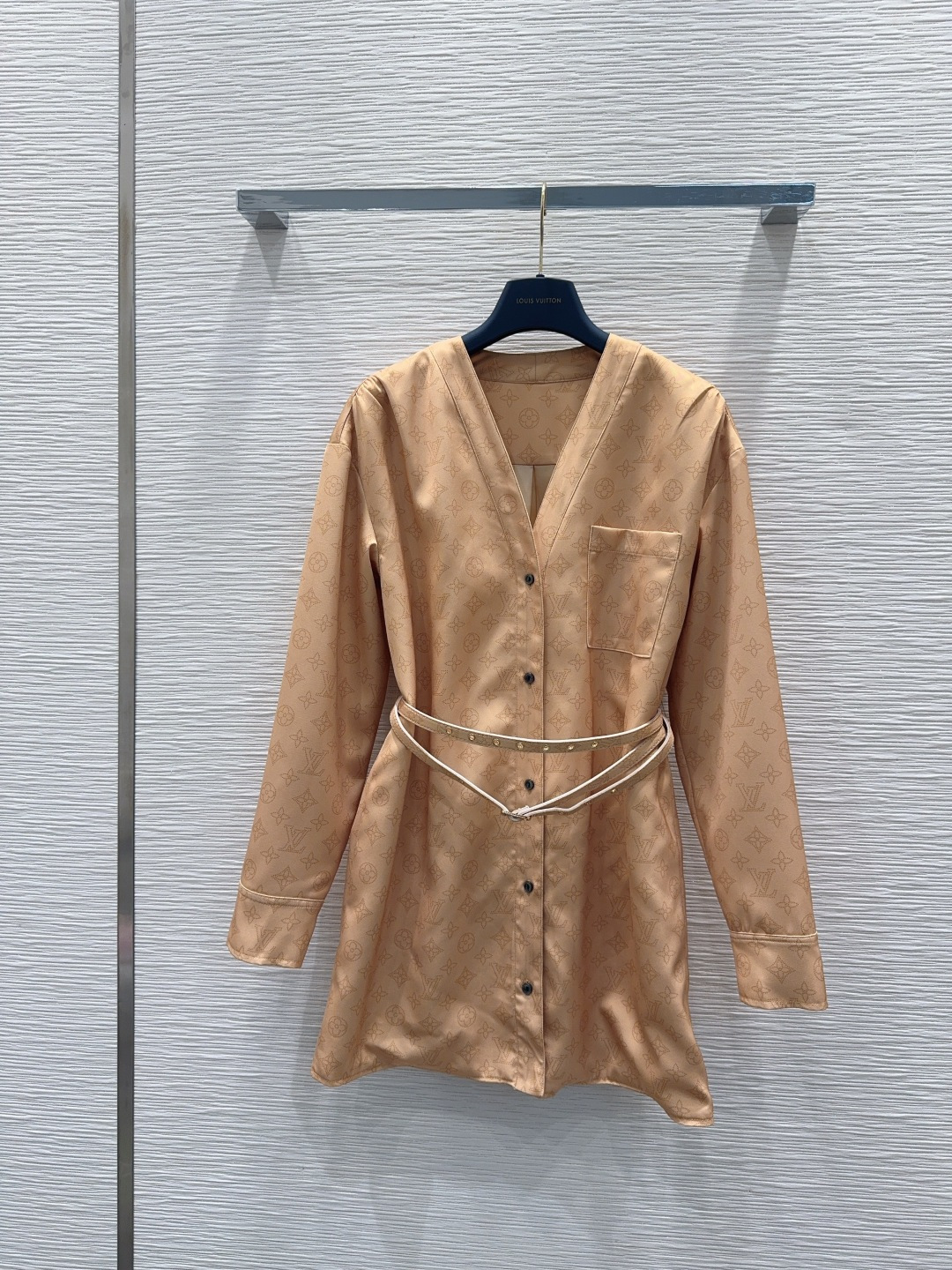 🛍️Louis Vuitto*👑2025FW最新时尚连衣裙 渗透印花 经典又有型 自带气场 面料质感很奈