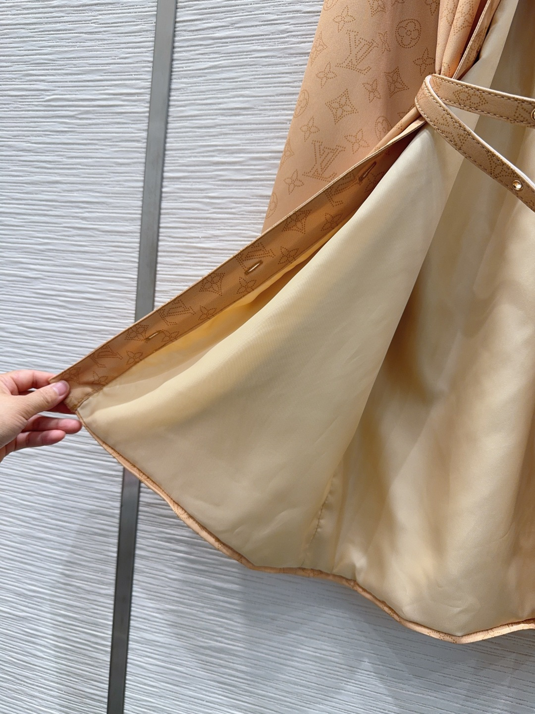 🛍️Louis Vuitto*👑2025FW最新时尚连衣裙 渗透印花 经典又有型 自带气场 面料质感很奈