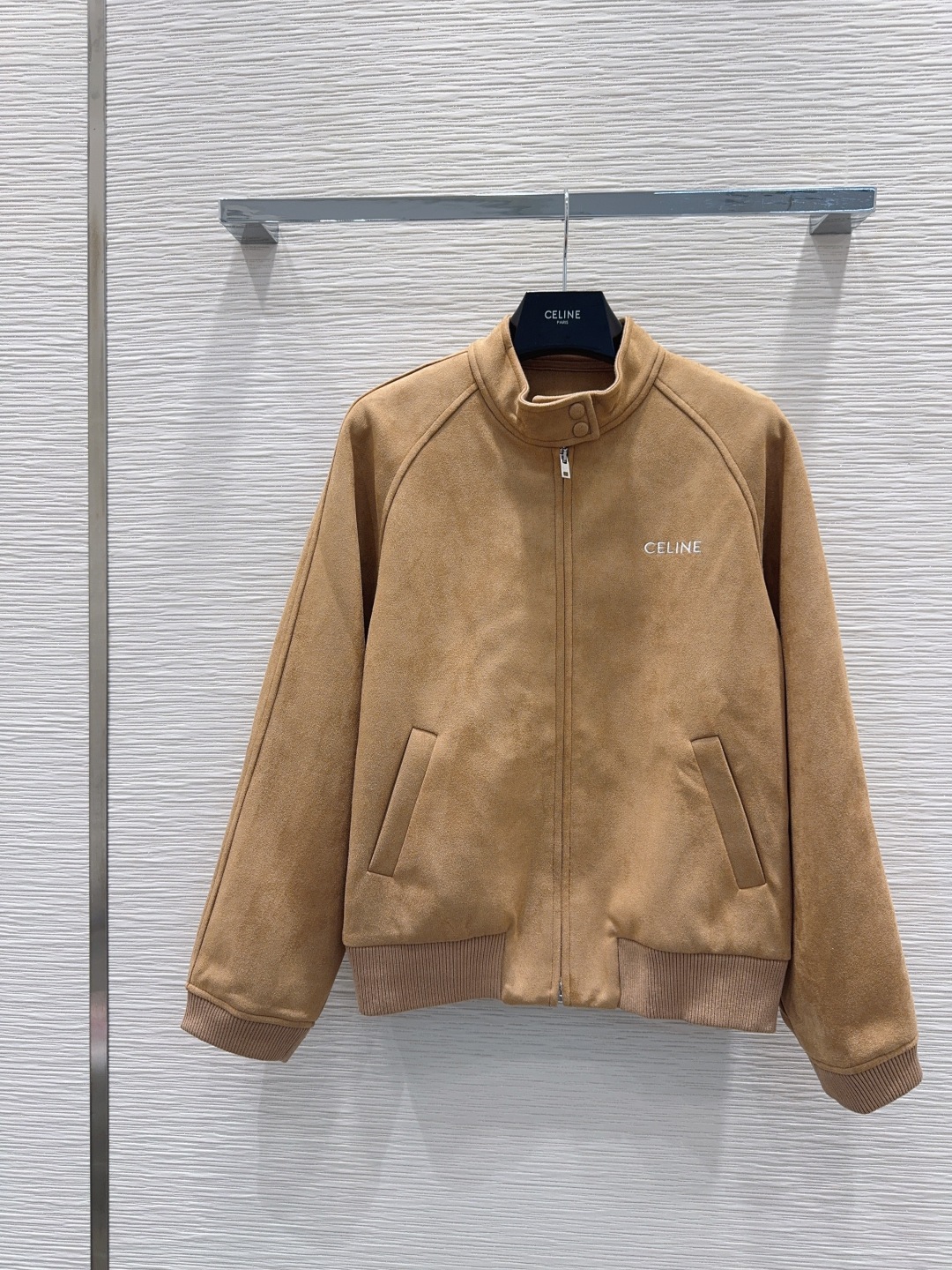 🛍️ Celin* 👑2025FW最新时尚外套 经典又有型 自带气场 面料质感很奈斯 时髦又高级 颜色超