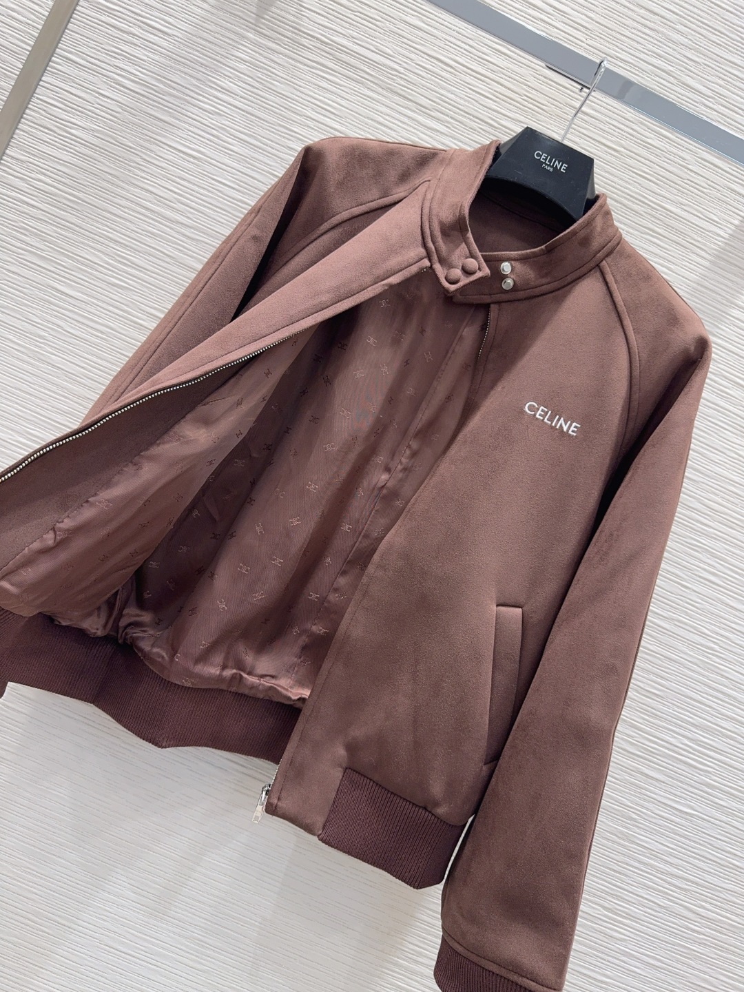 🛍️ Celin* 👑2025FW最新时尚外套 经典又有型 自带气场 面料质感很奈斯 时髦又高级 颜色超