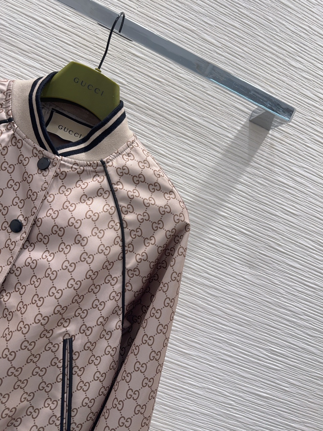 🛍️ Gucc* 👑2025FW最新时尚外套 经典又有型 自带气场 面料质感很奈斯 时髦又高级 颜色超级